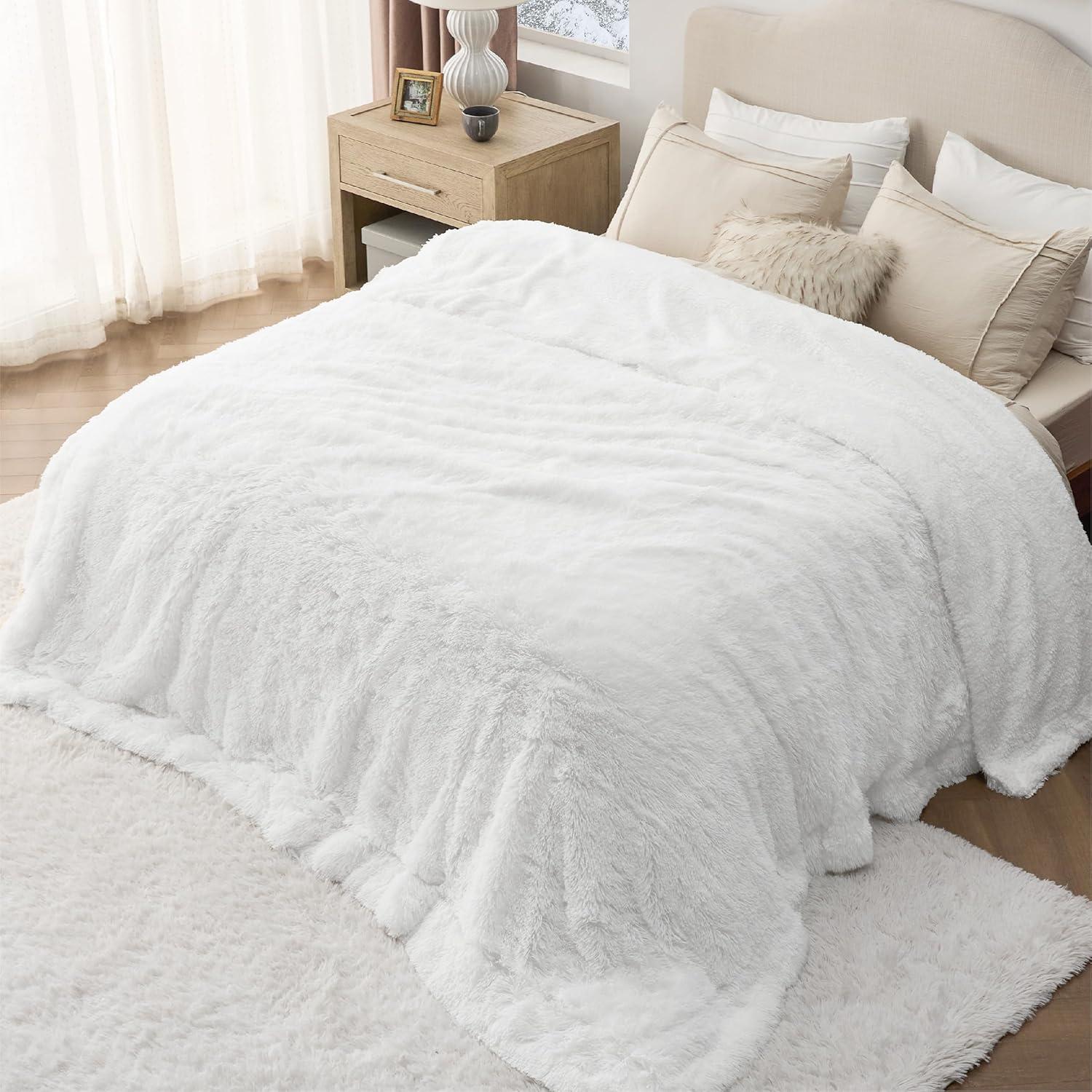 Bedsure Fluffy White King Size Blanket for Bed, Thick Soft Sherpa Faux Fur Fleece Bedding Fuzzy Plush Winter Warm Heavy Oversize Big Large King Blanket, Cozy White Gifts for Men Women, 108x90