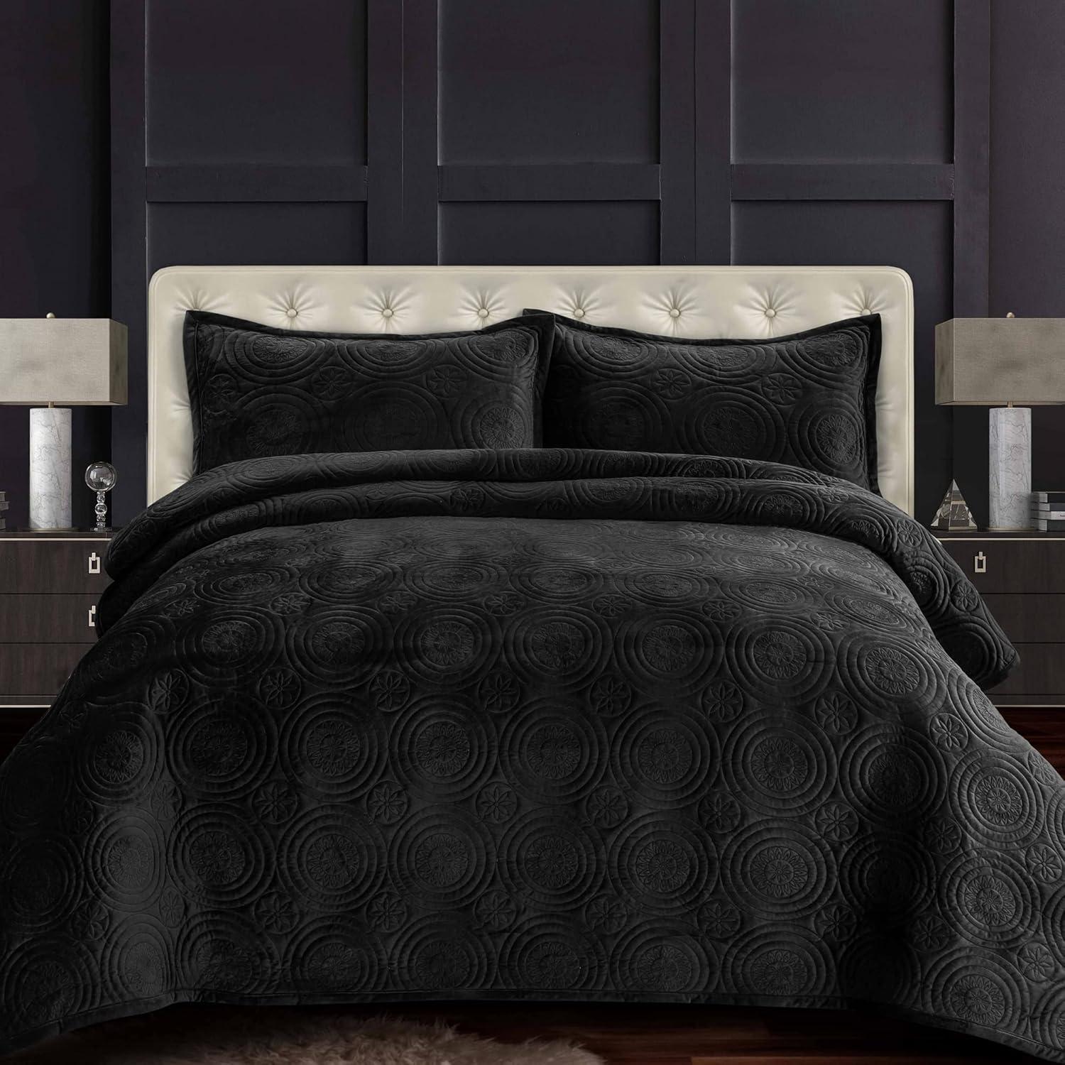 Steel Gray Twin Velvet Reversible Quilt Set