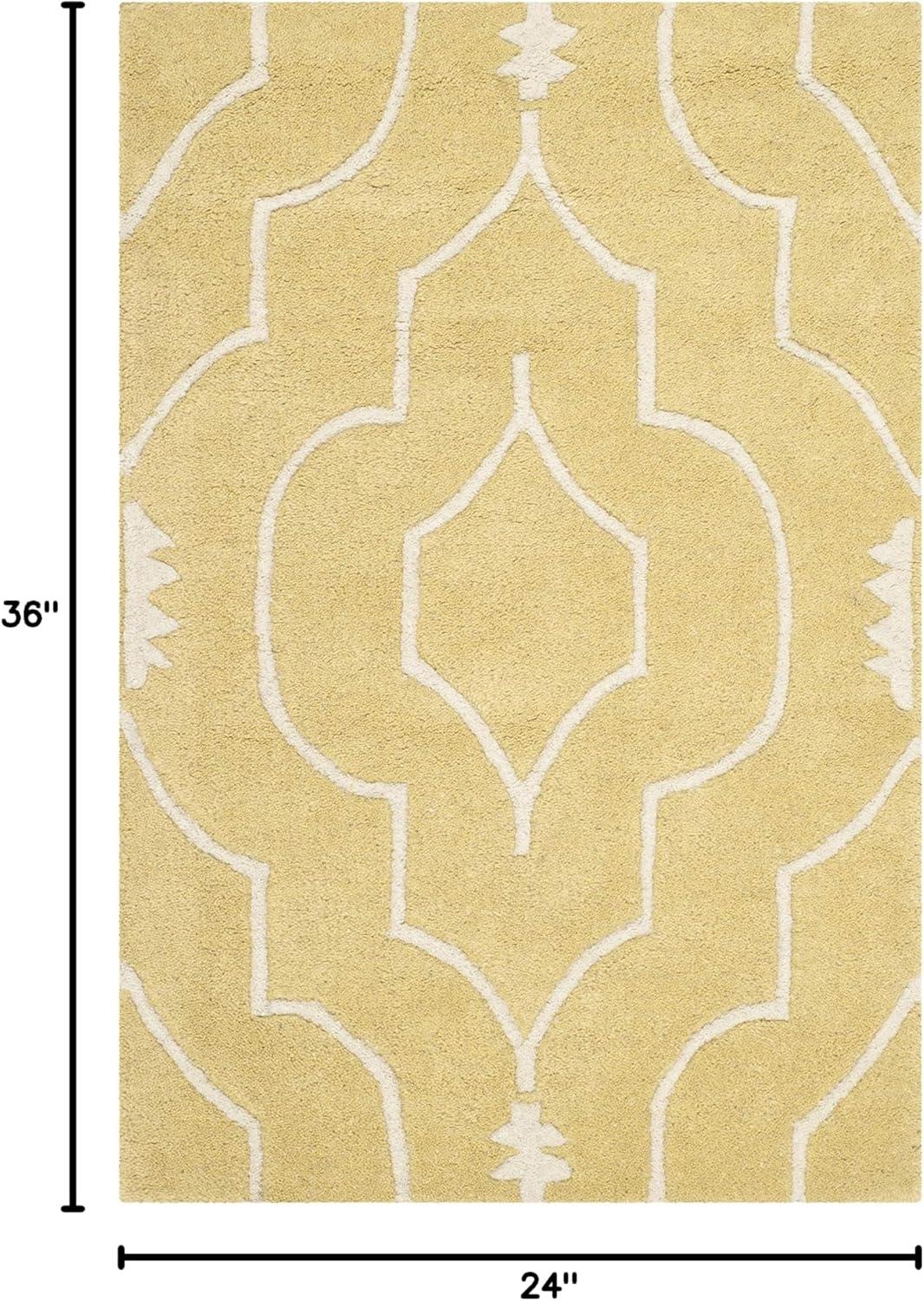 SAFAVIEH Chatham Xanthia Geometric Wool Area Rug, Light Gold/Ivory, 2' x 3'