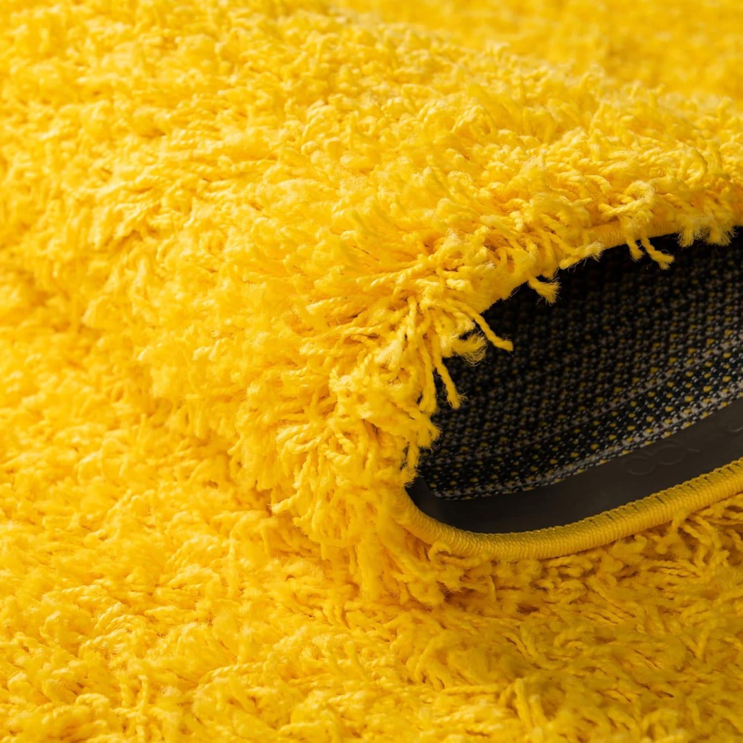 Unique Loom Solid Shag Collection Area Rug (5' 3" x 8' Oval Tuscan Sun Yellow)