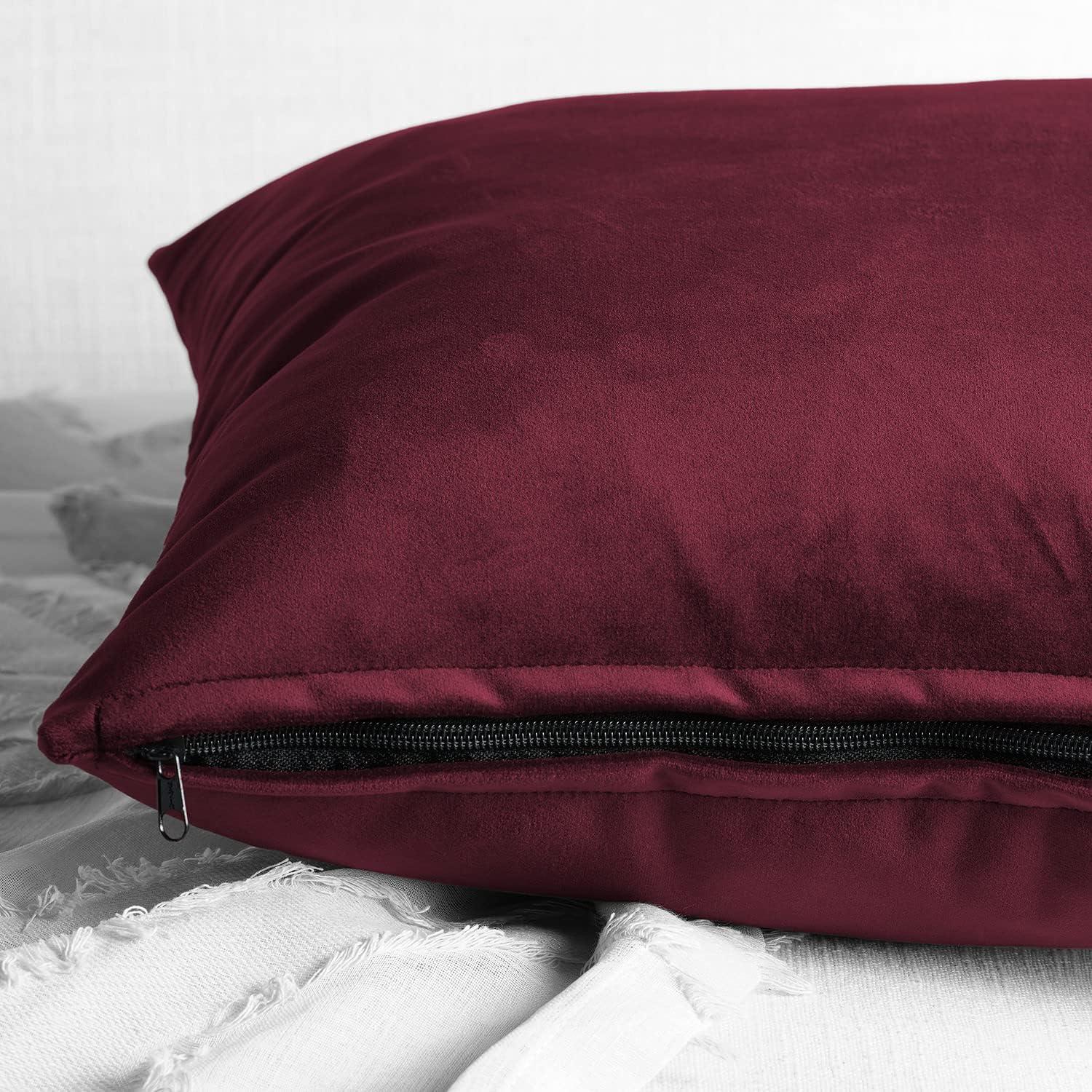 Exclusive Fabrics  Heritage Plush Velvet Cushion Cover (Set of 2) Dark Merlot