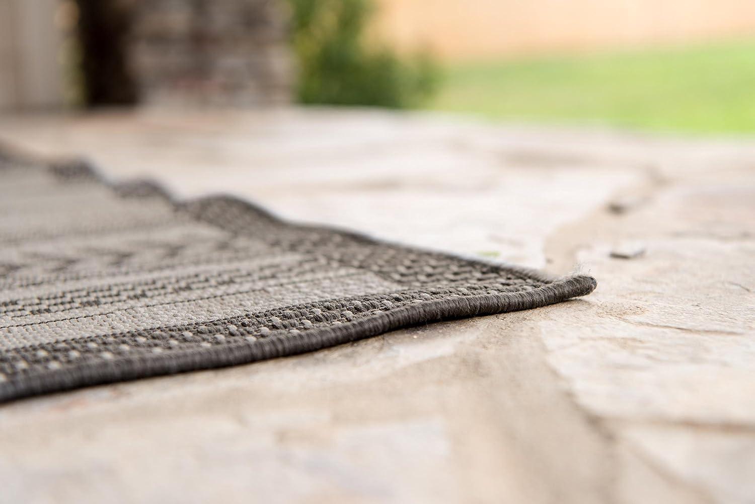 Unique Loom Outdoor Border Collection Area Rug - Lines (3' 3" x 5' 1" Rectangle Gray/Silver)