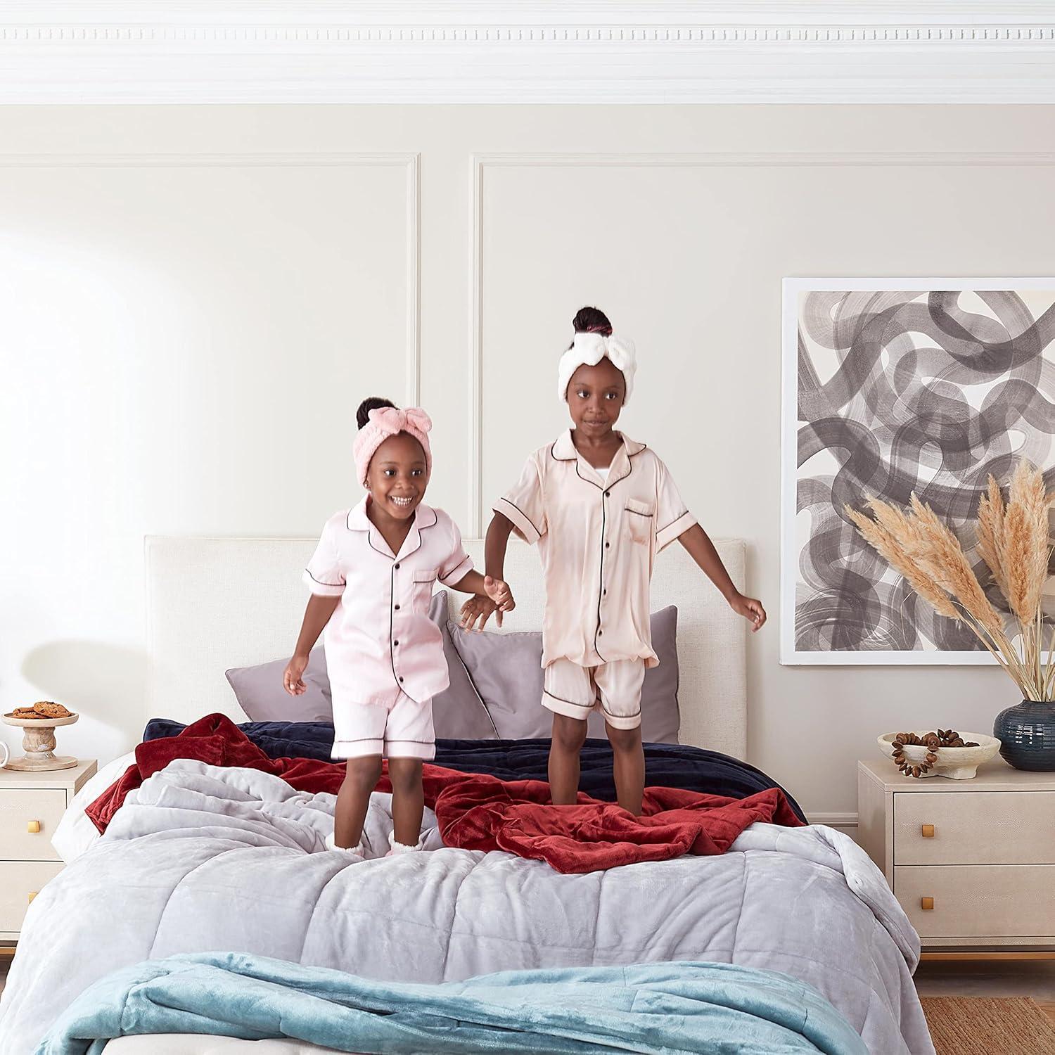 Vellux Vellux PlushLux Filled Blanket