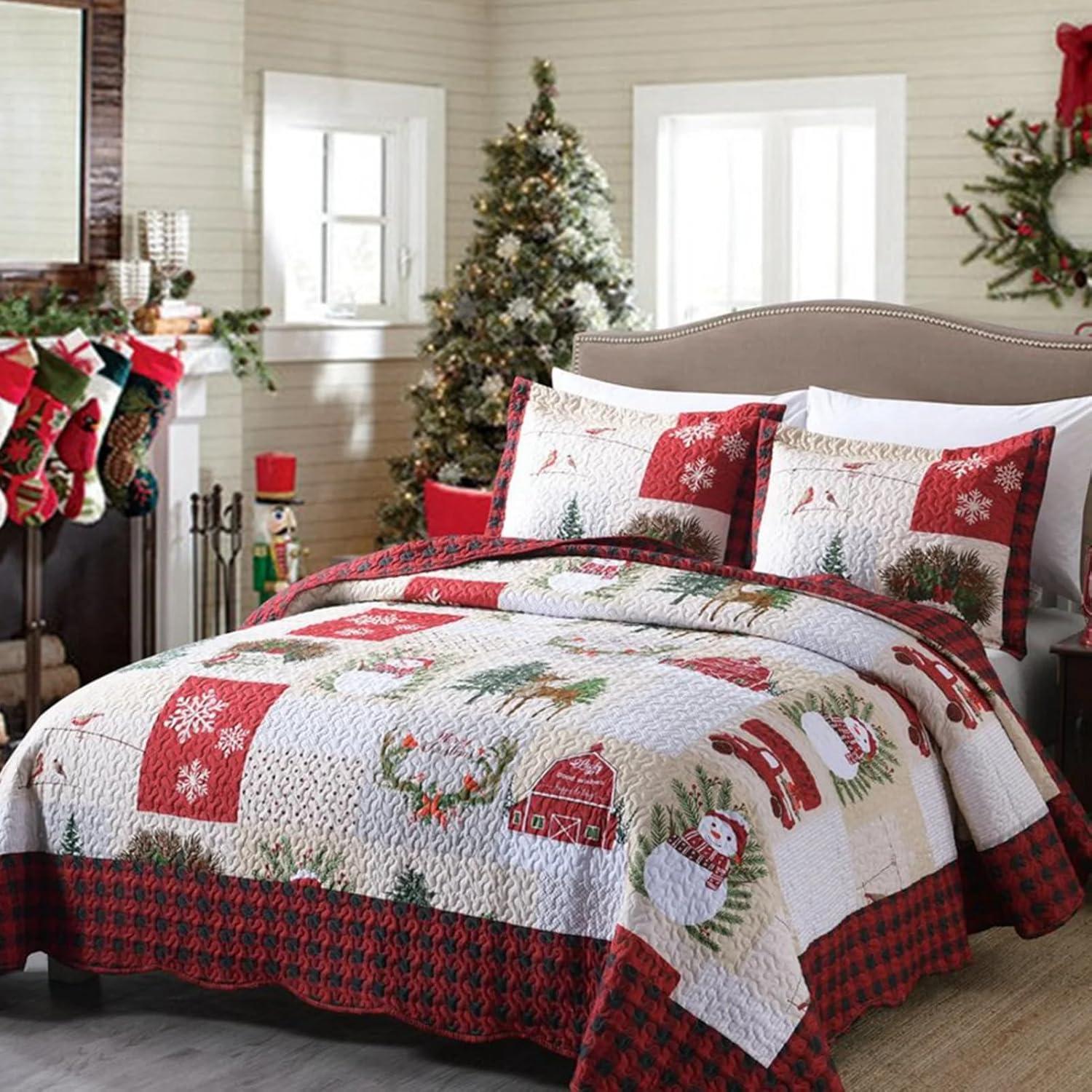 MarCielo  Christmas Patterned Red and Green 3-piece Quilt Set Queen