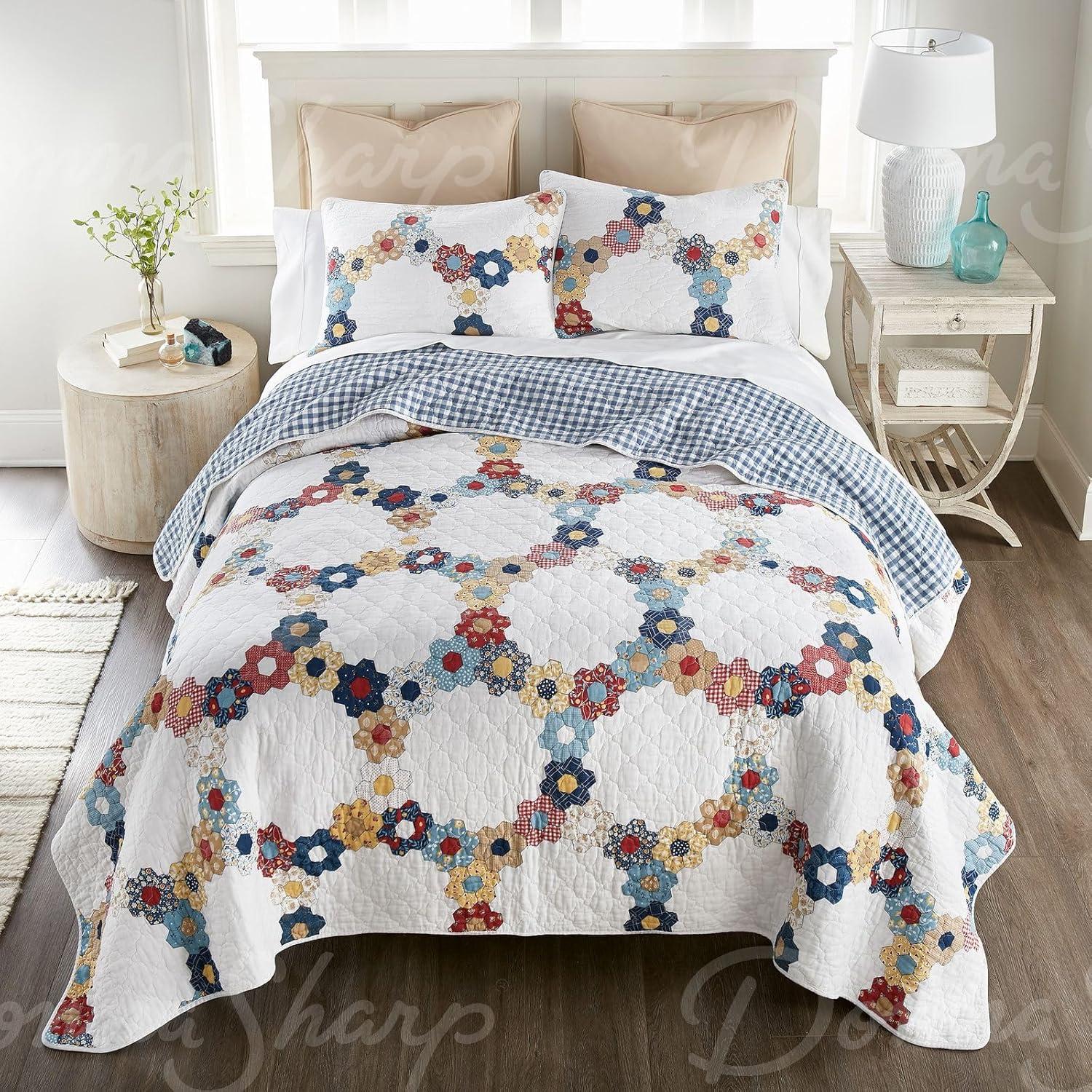 White Cotton Reversible Queen Quilt Set with Floral Design