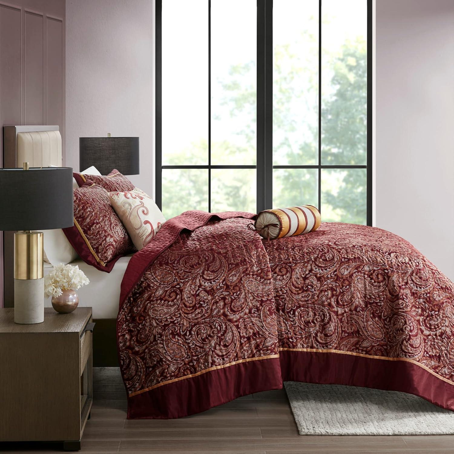 Madison Park Aubrey 5 Piece Jacquard Bedspread Set with Throw Pillows