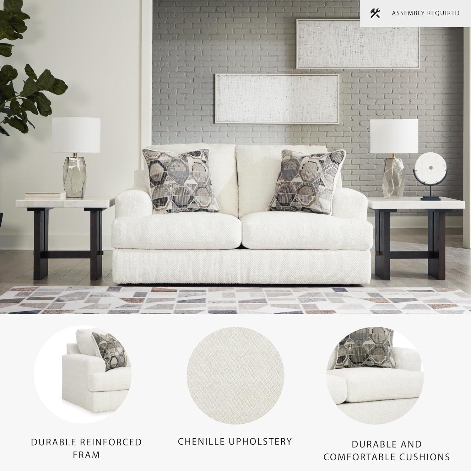 Sofá de Dos Plazas de Lino con Diseño Exclusivo de Ashley Karinne y Almohadas Decorativas