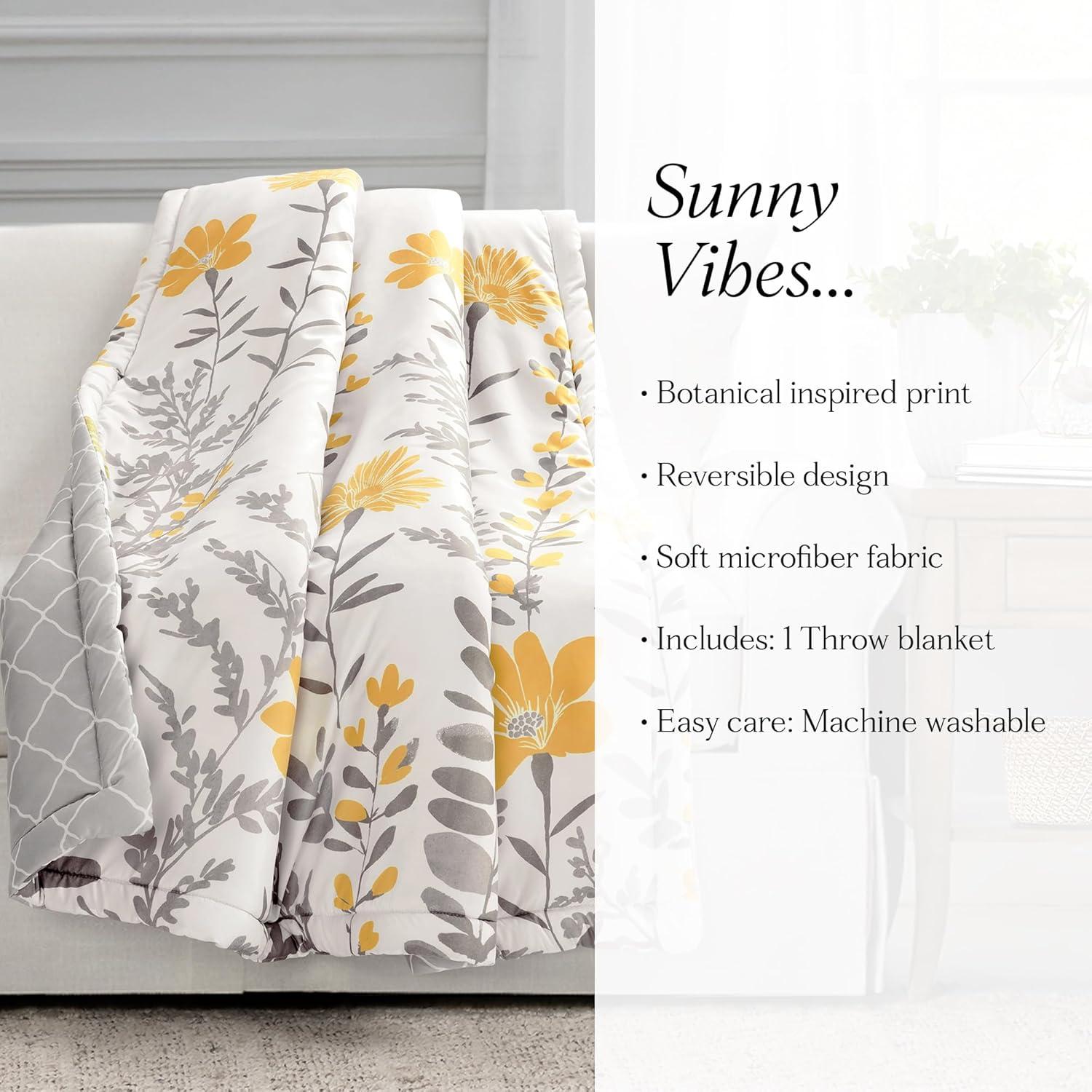 Lush Decor Aprile Throw