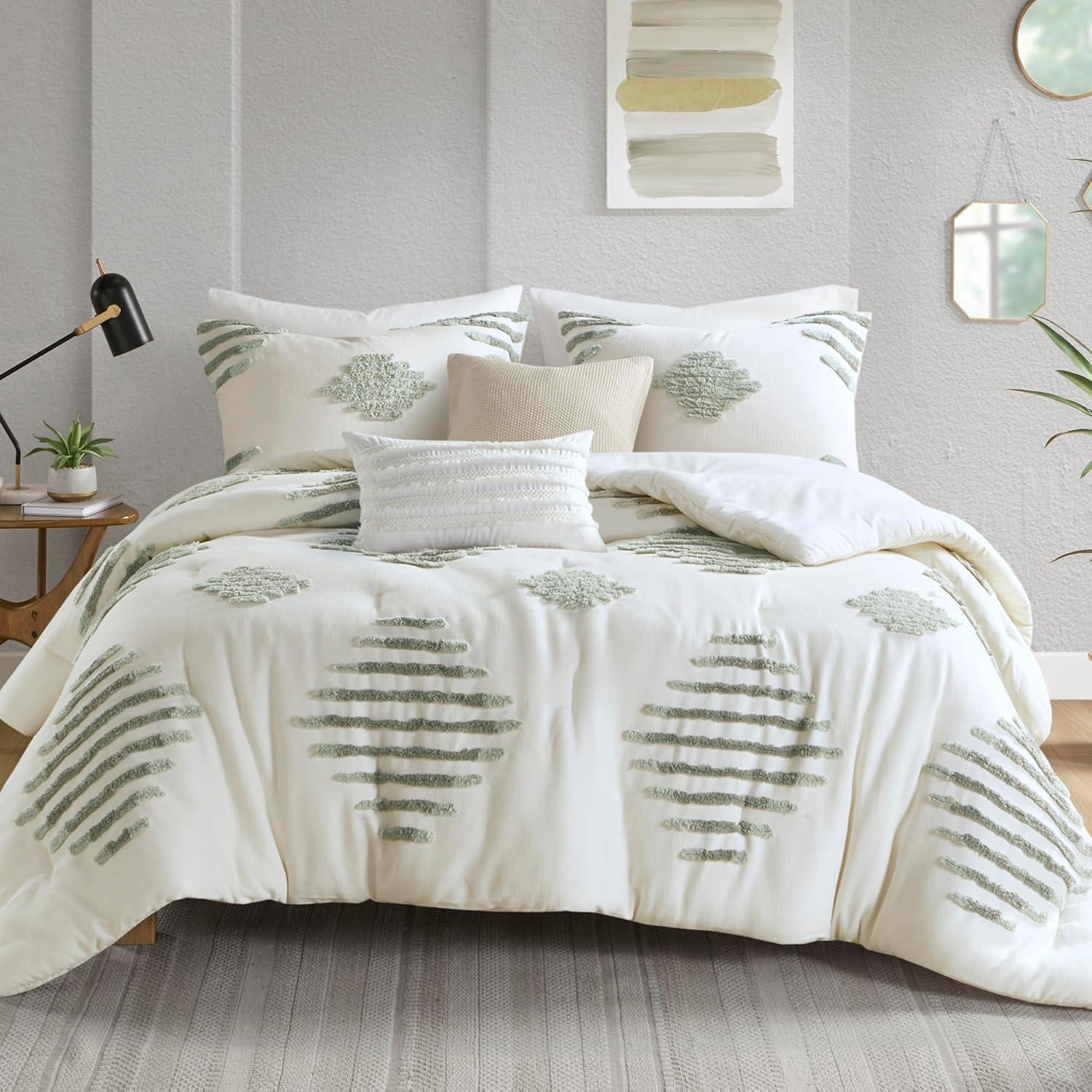 Ivory and Green Cotton Blend Chenille Full Comforter Set