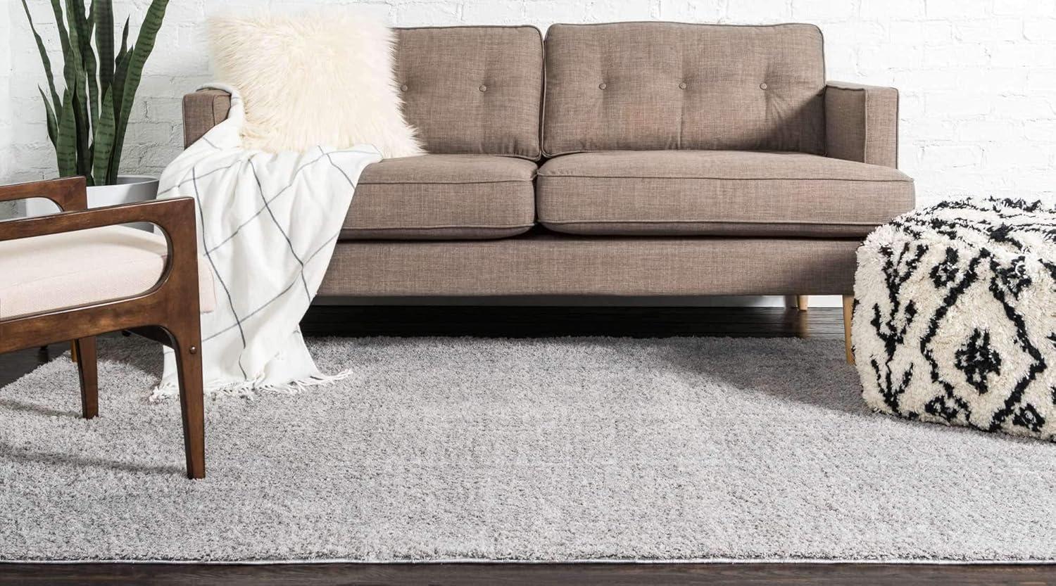 Nuloom Neva Solid 4x6 Shag Indoor Area Rug for Living Room Bedroom Dining Room Nursery, Grey/Ivory