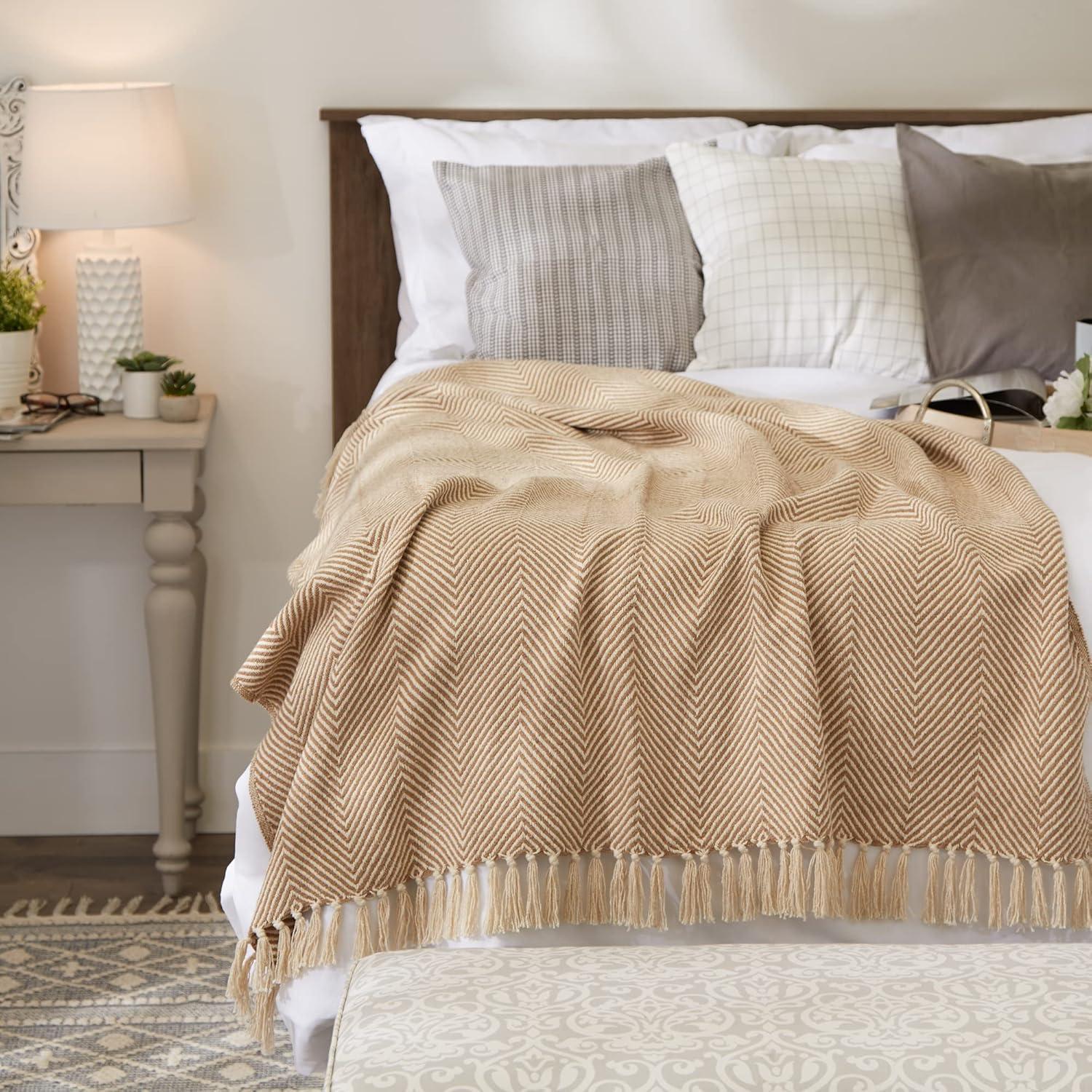 Design Imports Dll Hand Woven Throw Blanket