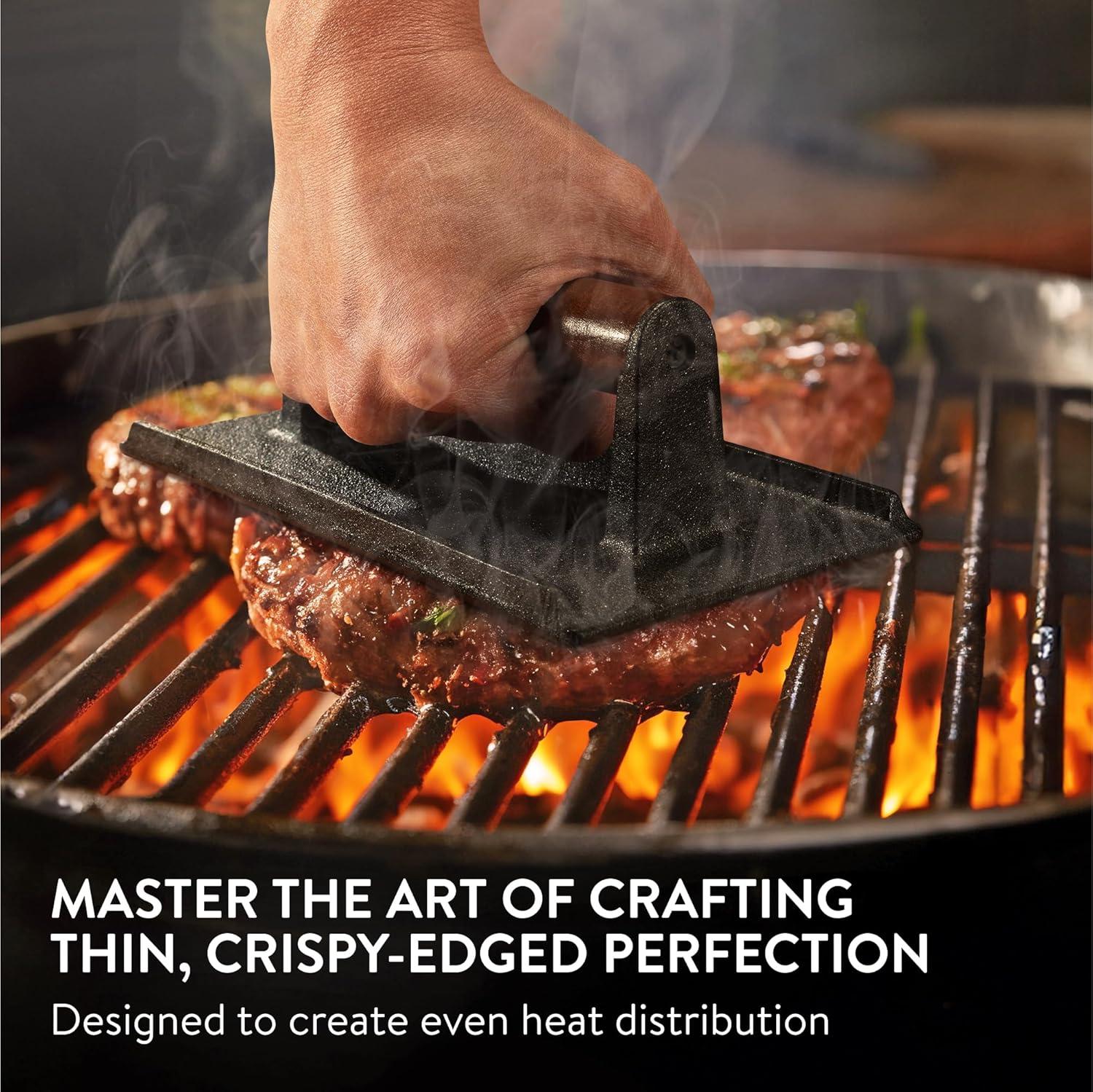 Navaris Cast Iron Round Burger Smasher - Food Grade Smash Burger Press with Wooden Handle - Grill BBQ Meat Patty Maker - Chef Press Burger Weight