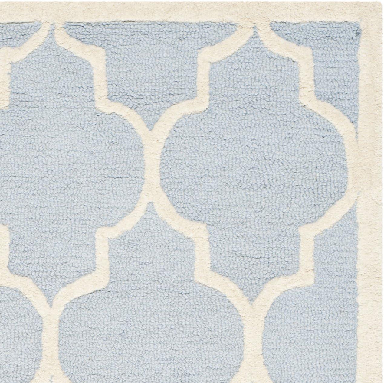 SAFAVIEH Cambridge Kevin Geometric Wool Area Rug, Light Blue/Ivory, 4' x 6'