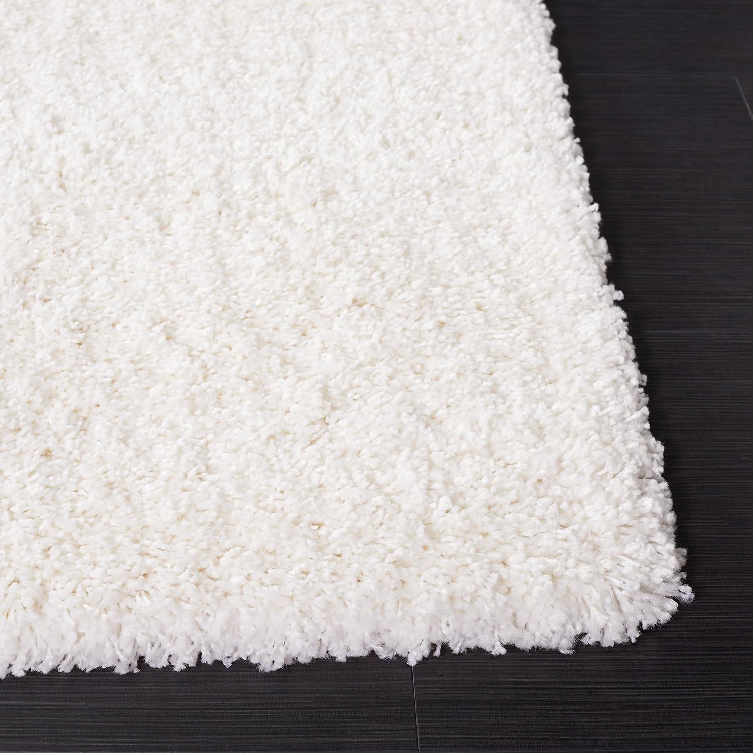 California Shag SG151 Power Loomed Indoor Accent Rug - White - 3'x5' - Safavieh