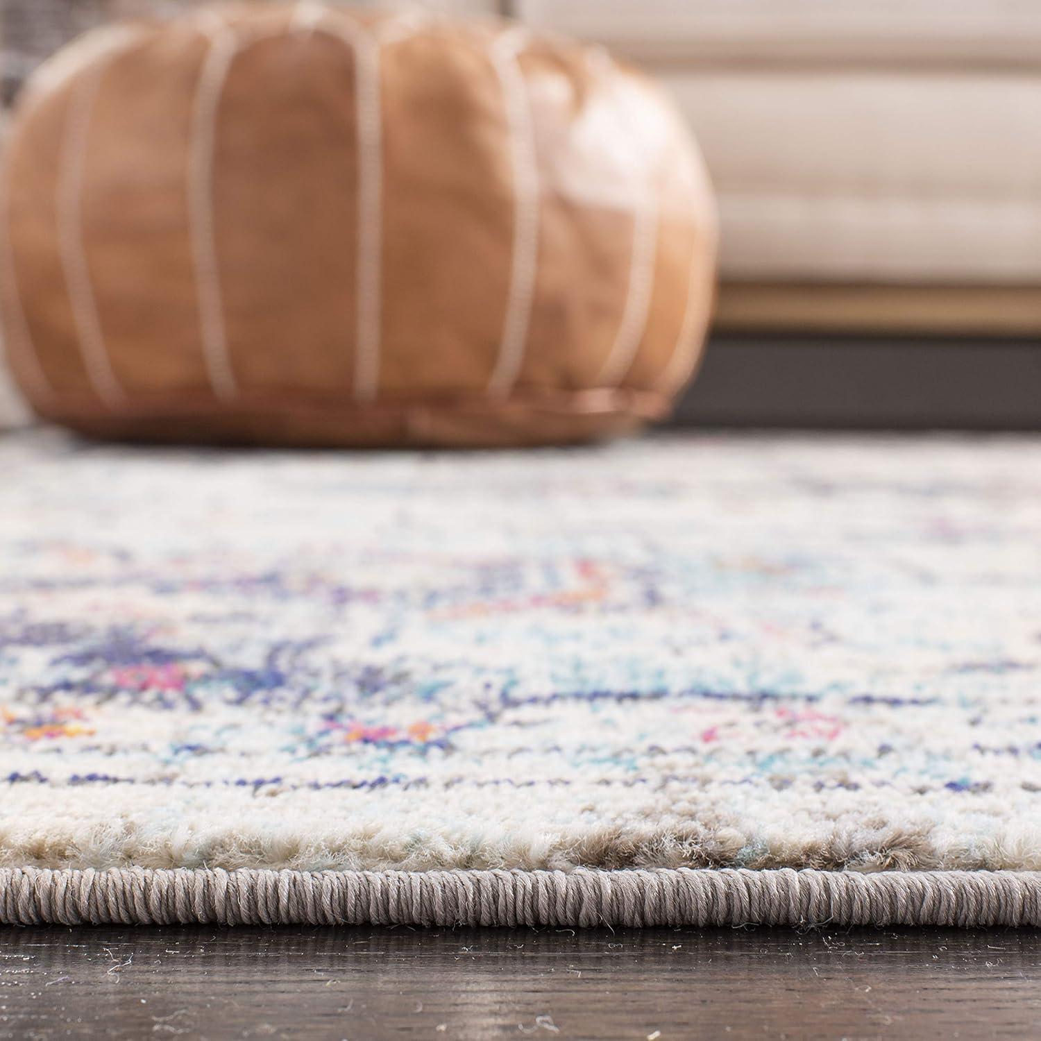 SAFAVIEH Madison Dalia Vintage Traditional Area Rug, Cream/Blue, 5' x 5' Round