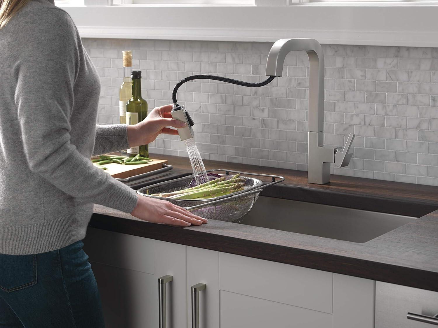 Junction Pull Down Sprayer Single Handle Kitchen Sink Faucet