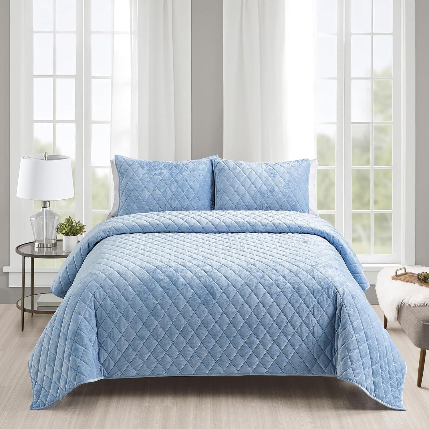 Royal Velvet Diamond Velvet Quilt Set