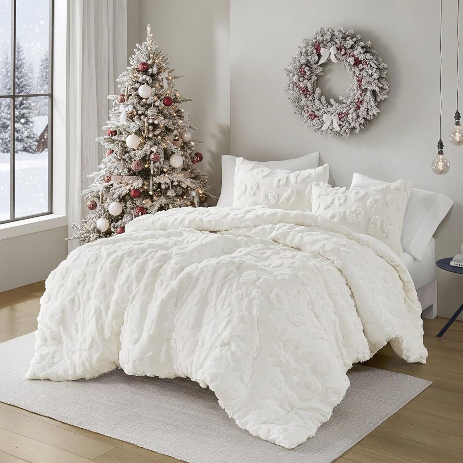 Intelligent Design Larissa Animal Chenille Comforter Set