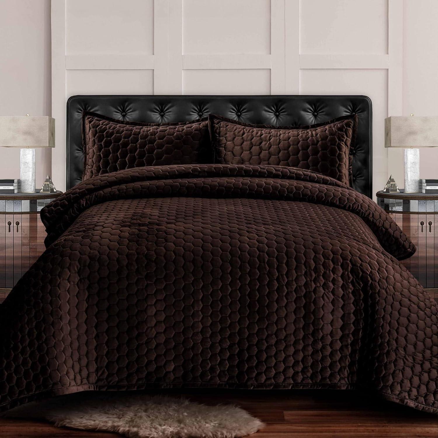 Tribeca Living Lugano Velvet Quilt Set