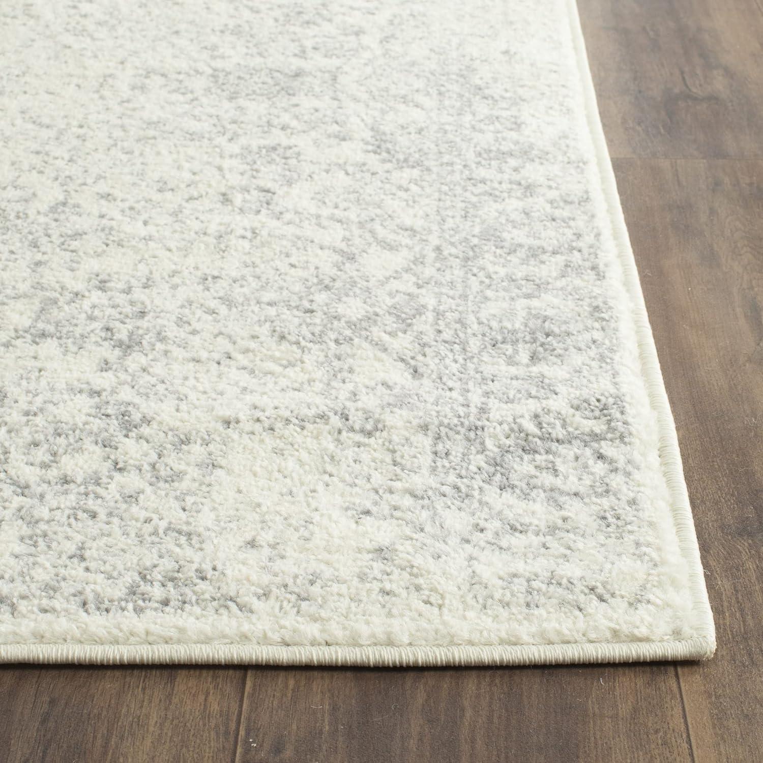 Adirondack ADR109 Machine Made Indoor Runner - Ivory/Silver - 2'-6"x20' - Safavieh