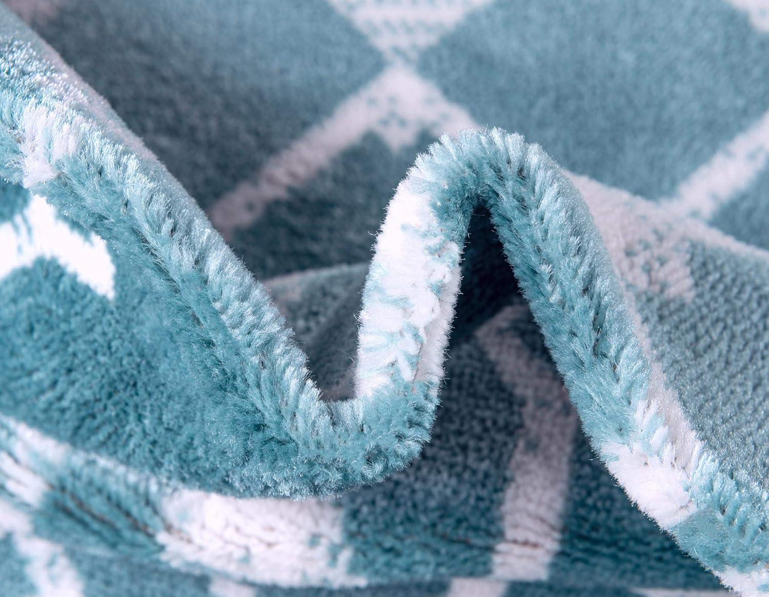 Unique Loom 6' 1 x 9' 0 Rectangle Moroccan Trellis Turquoise Area Rug