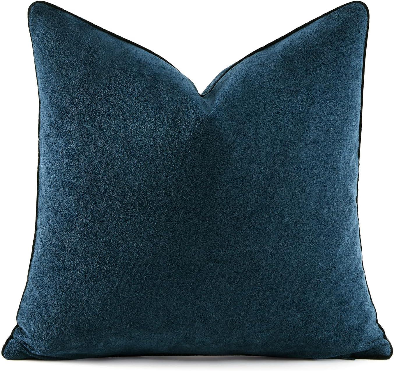 PAVILIA Set of 2 Throw Pillow Covers, Decorative Velvet Square Cushion Cases for Bed Sofa Couch Bedroom Living Room, Navy Blue/20 x 20