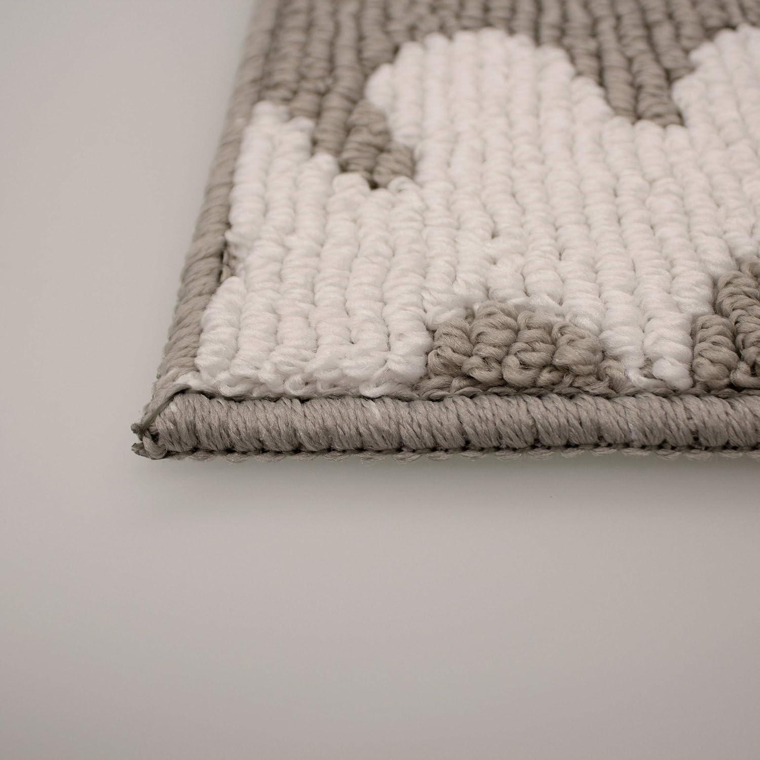 Laura Ashley Laura Ashley Mayhew Light Gray/White Area Rug