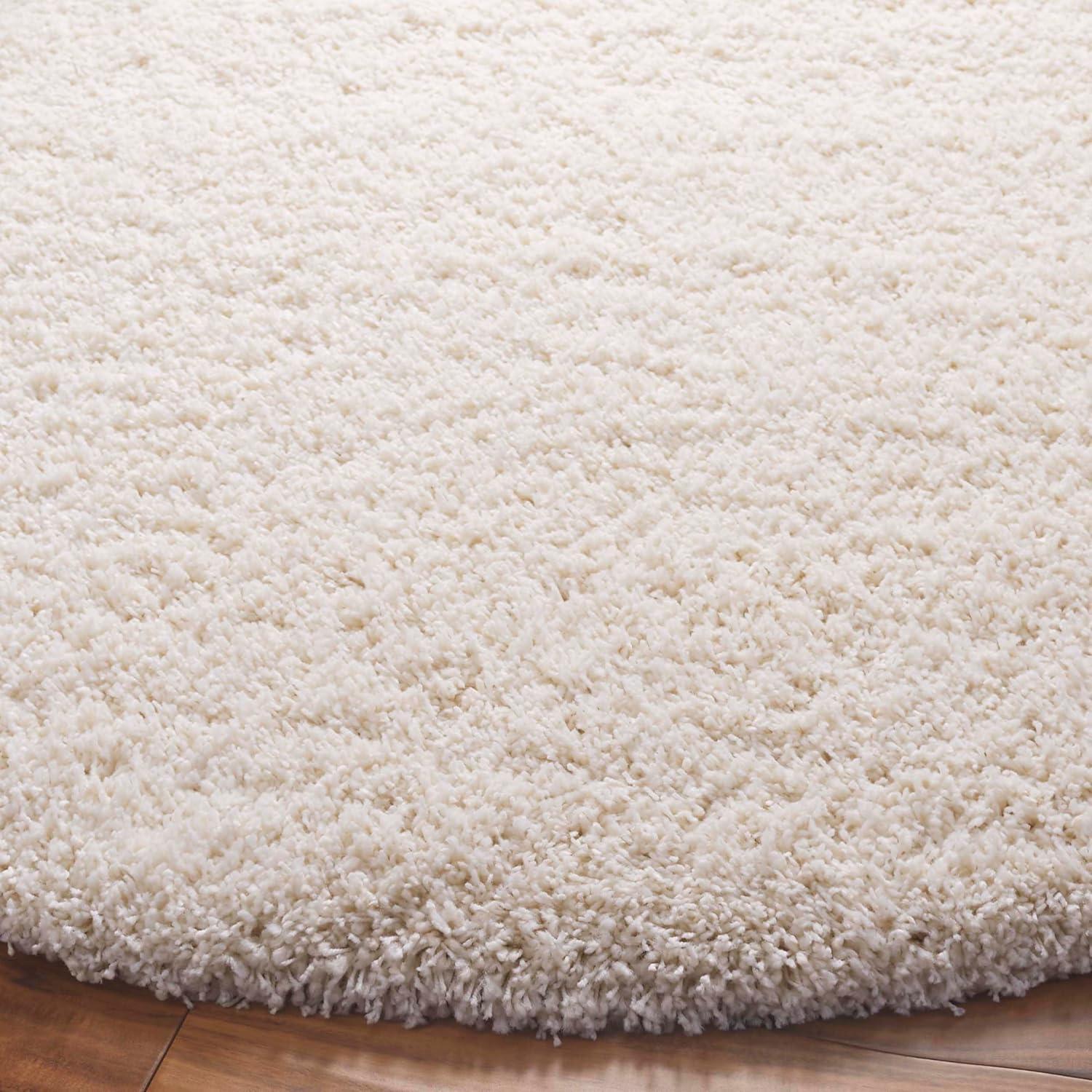 Shag SG151 Power Loomed Indoor Area Rug - Ivory - 6'7" round - Safavieh.