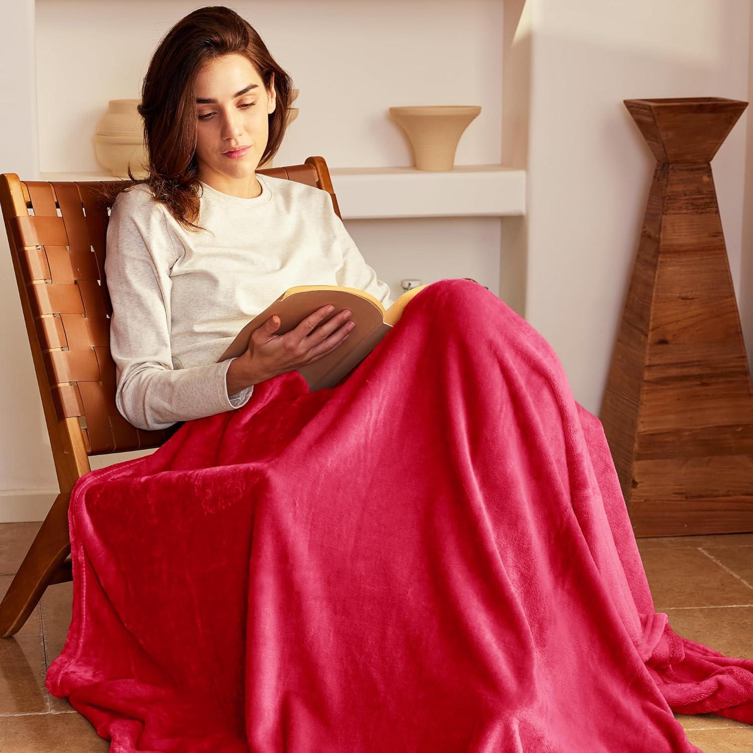 Pavilia Hand Woven Throw Blanket