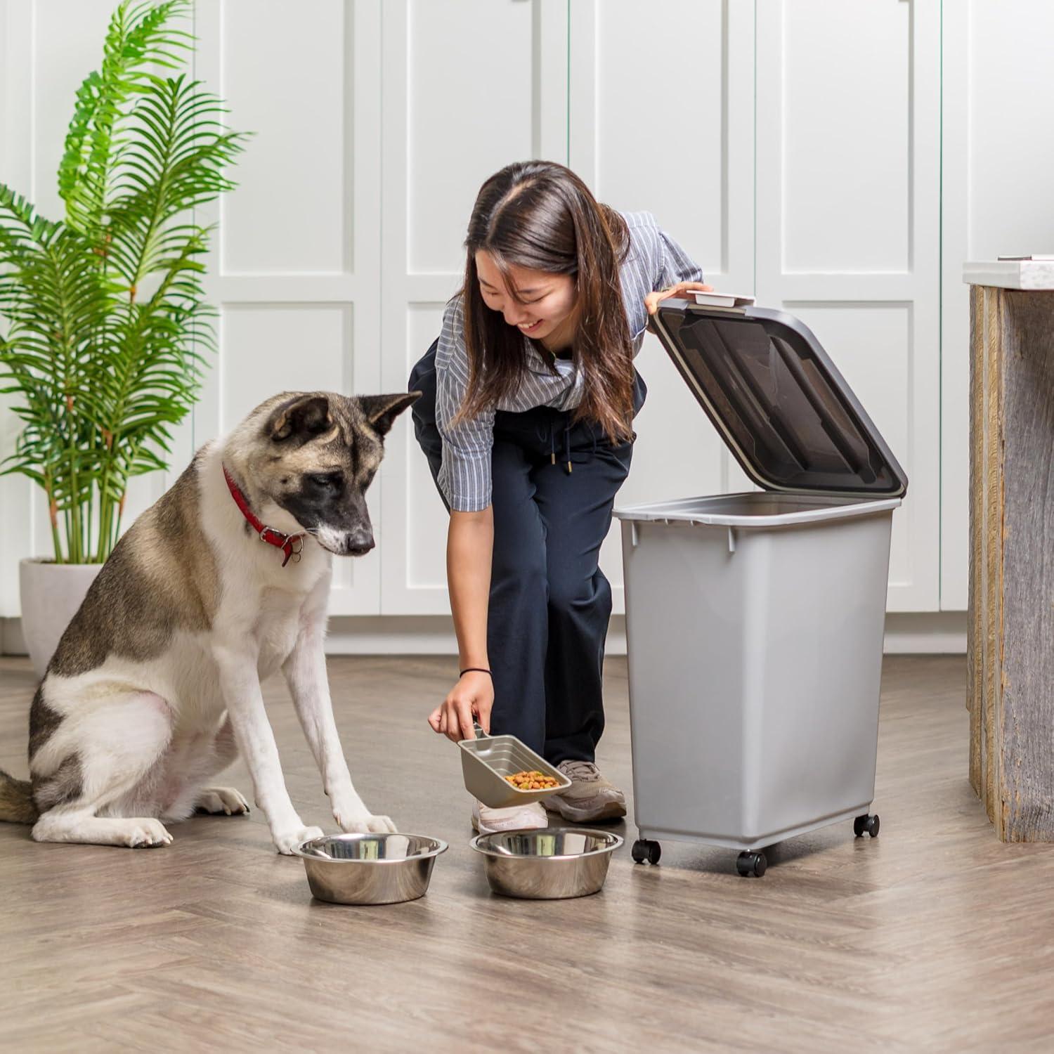 IRIS USA 40lbs Dog Food Storage Container with Wheels, 2-Cup Scoop, Gray/Dark Gray