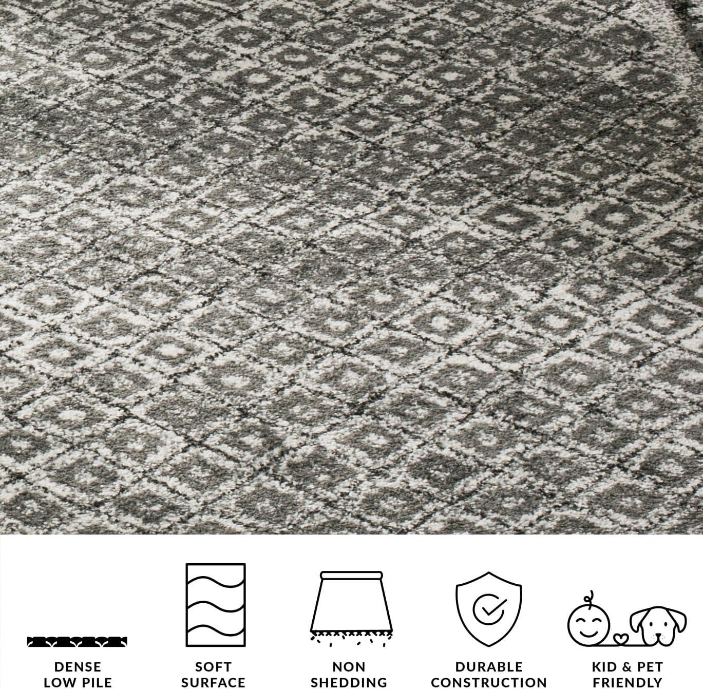 Adirondack ADR110 Machine Made Indoor Runner - Ivory/Silver - 2'-6"x8' - Safavieh