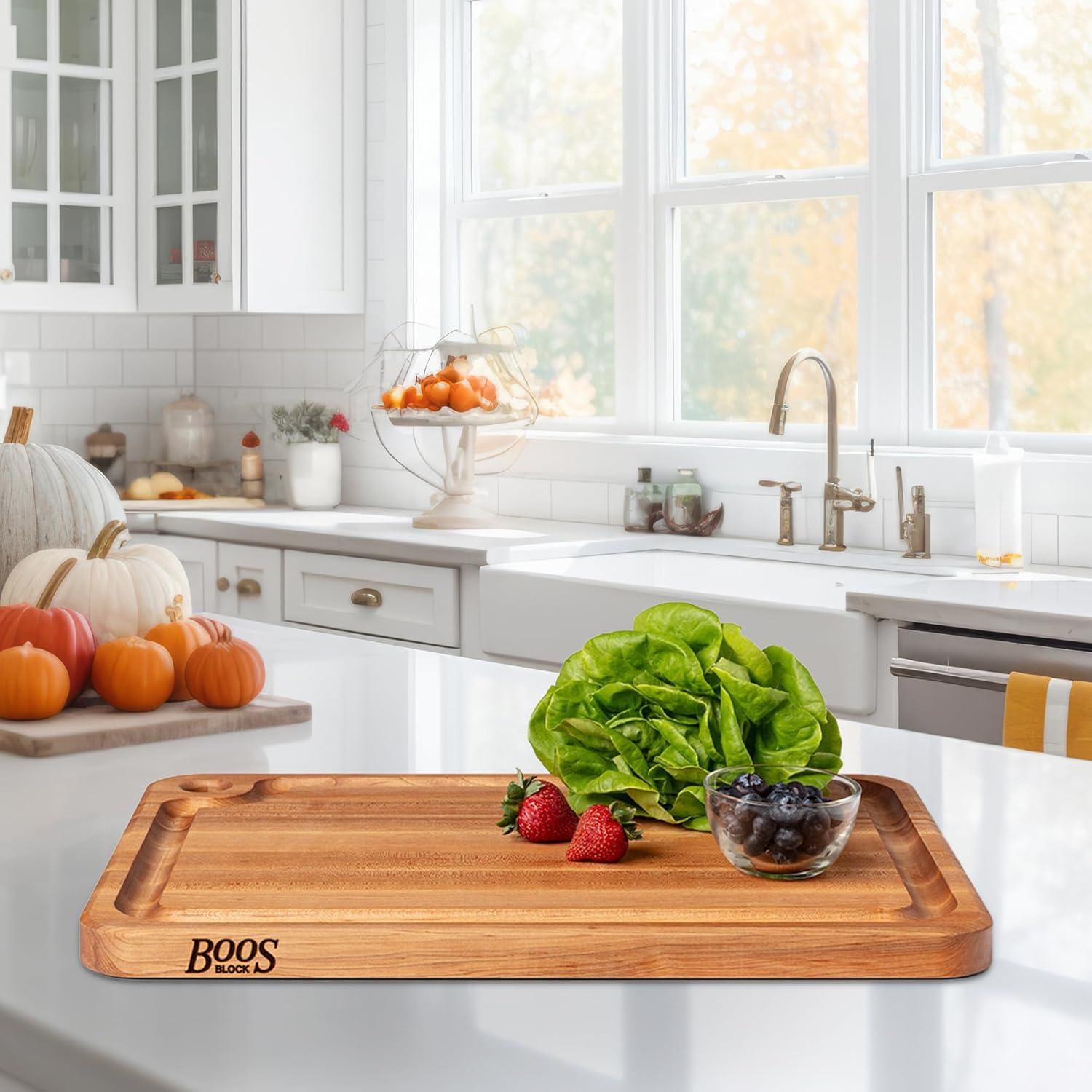 John Boos Boos Block Prestige Series Large Reversible Wood Cutting Board, 1.25-Inch Thickness, 22" x 16" x 1 1/4", Maple