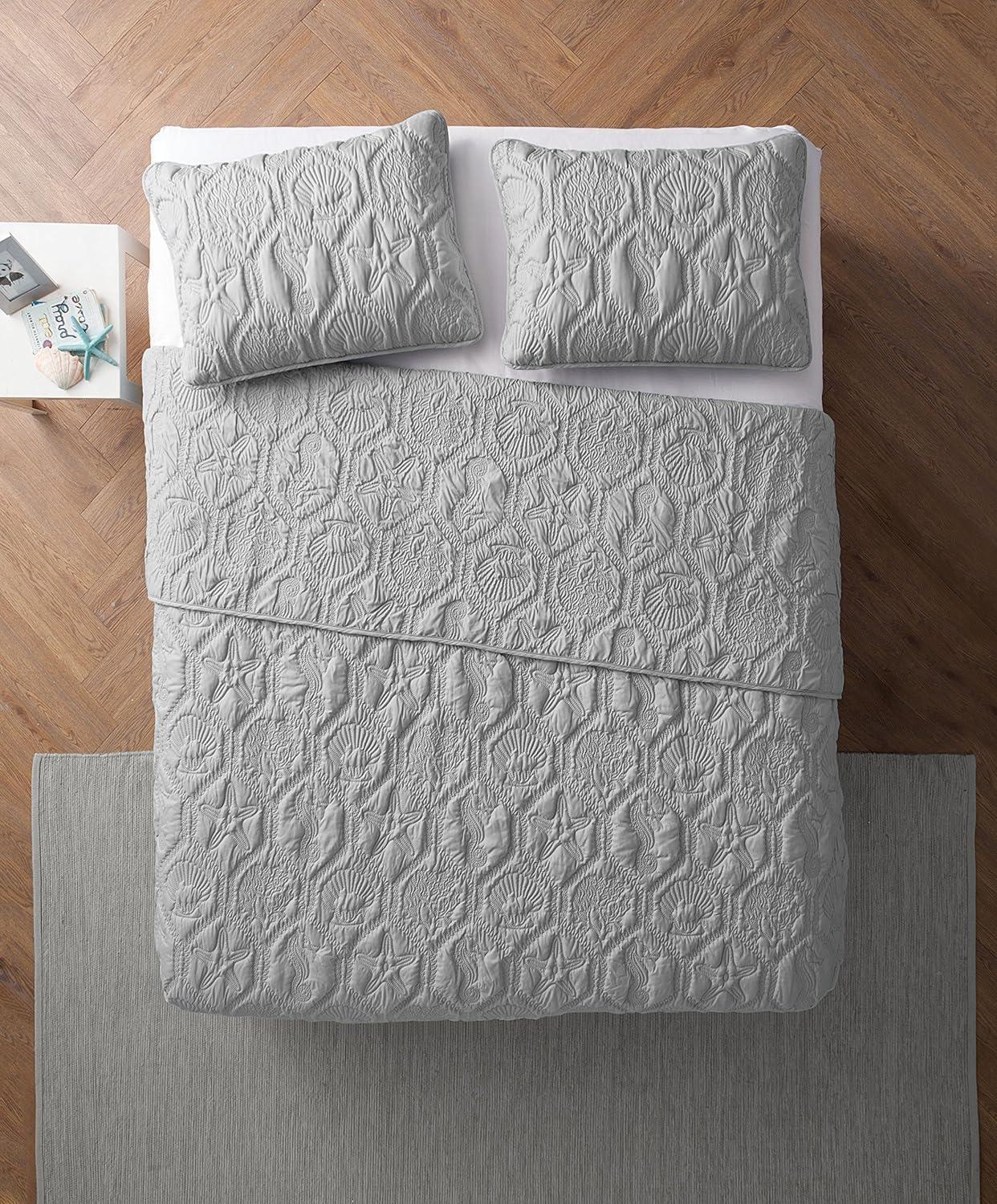VCNY Shore 3-Piece Embossed Quilt Set