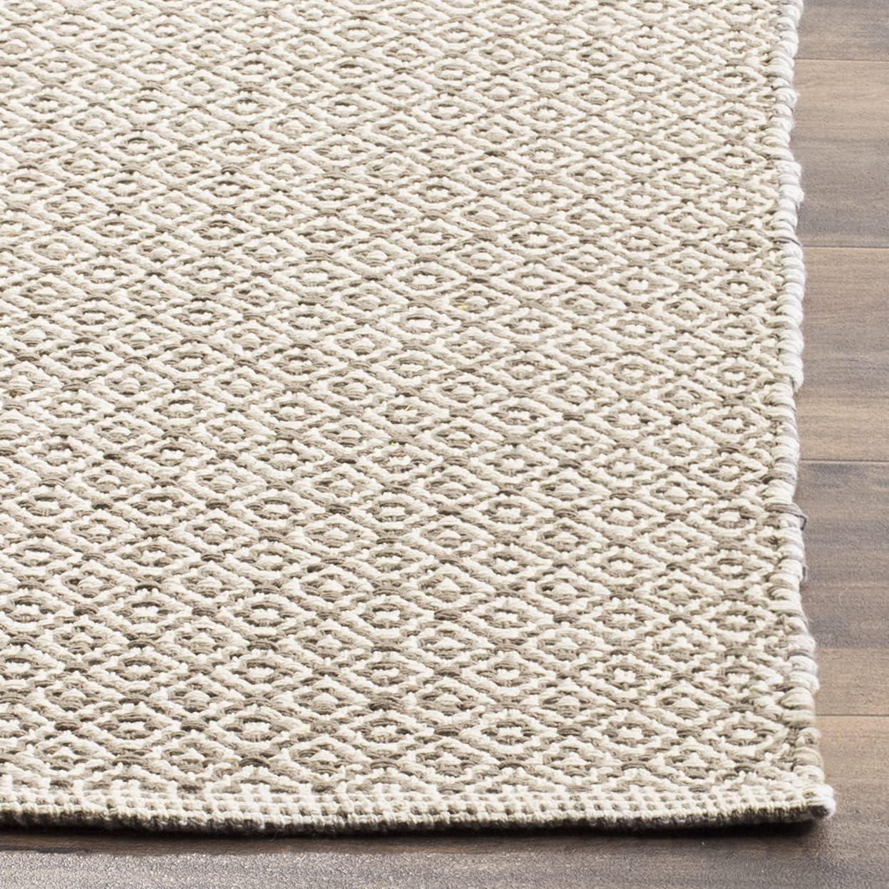 Montauk MTK717 Hand Woven Area Rug  - Safavieh