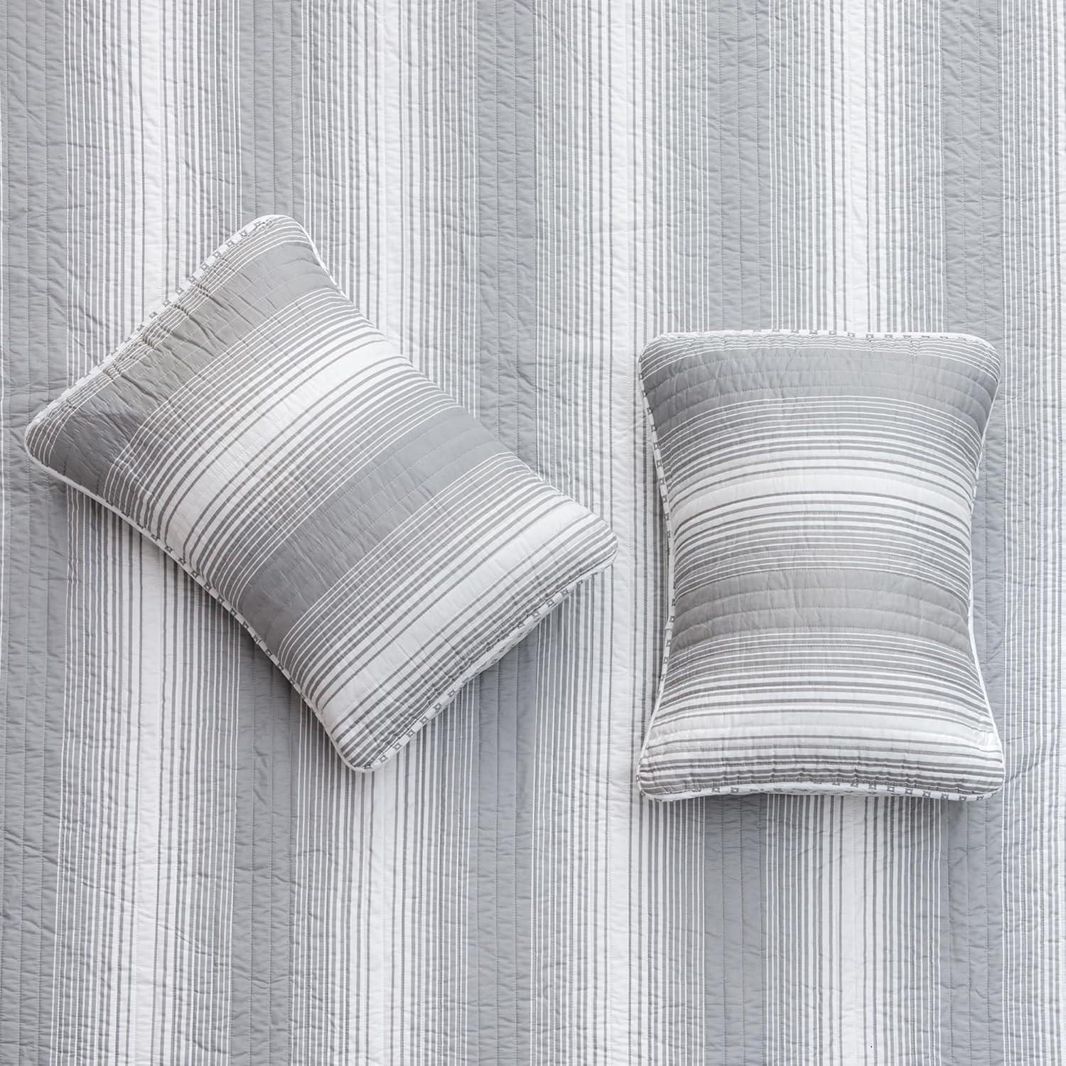 Great Bay Home Everette Ombre Striped 3-Piece Reversible Quilt Set