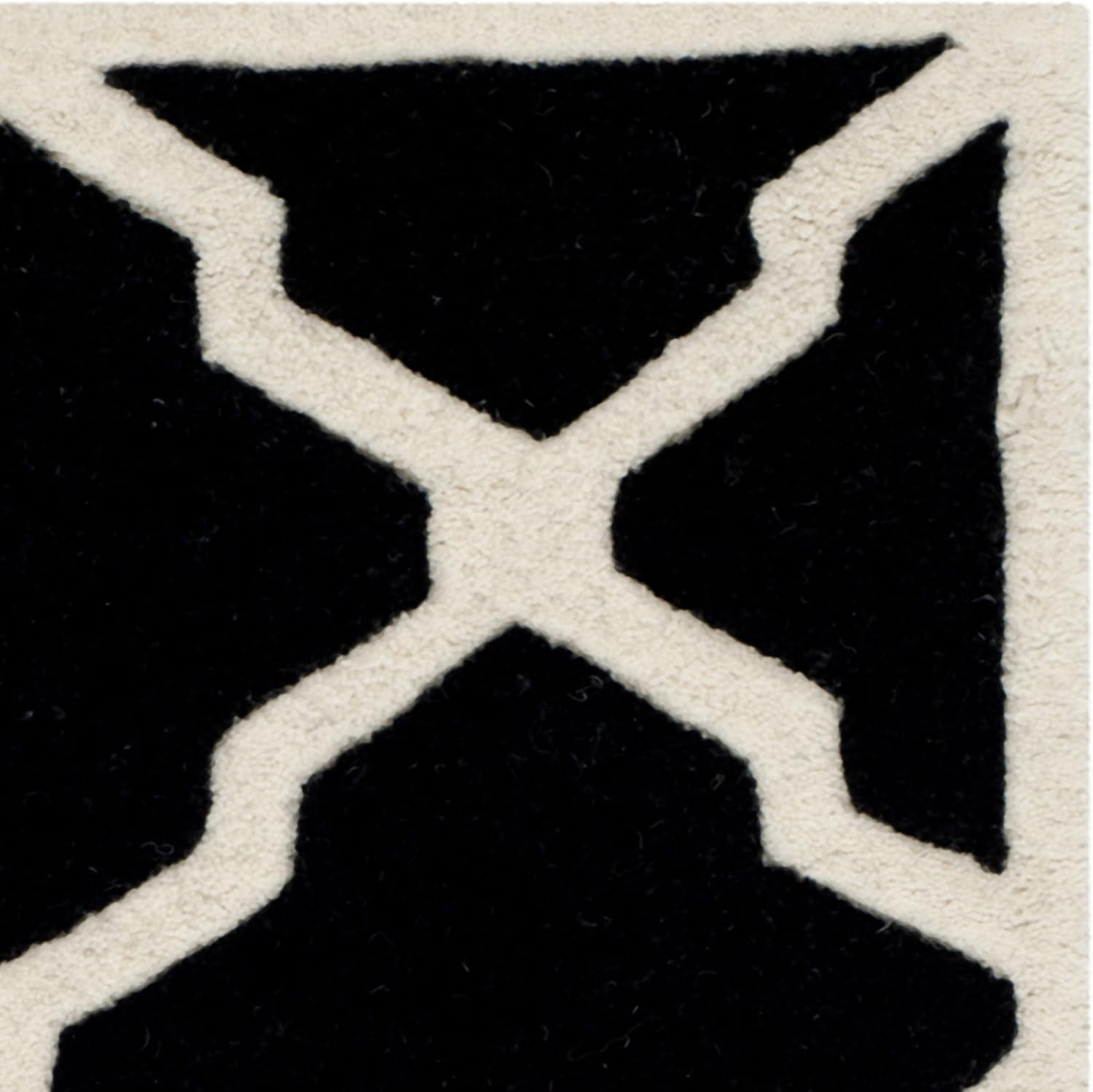 Chatham CHT735 Hand Tufted Accent Rug Black / Ivory 2' X 3' - Safavieh.