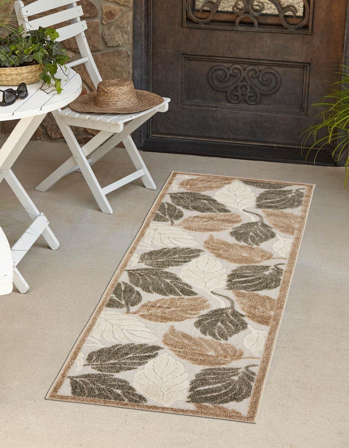 Unique Loom Outdoor Botanical Collection Area Rug - Augusta (2' x 6' Runner Beige/Ivory)