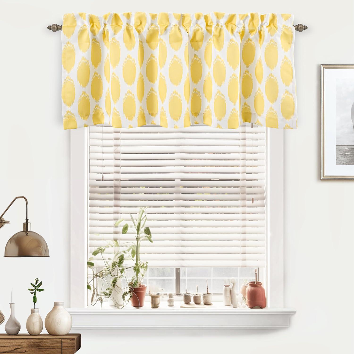 Charo Geometric Tailored 52'' W Window Valance in