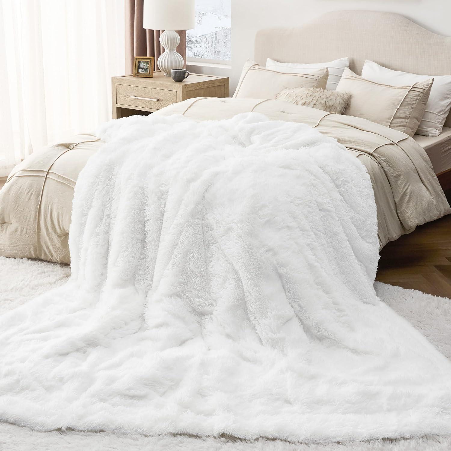 Bedsure Fluffy White King Size Blanket for Bed, Thick Soft Sherpa Faux Fur Fleece Bedding Fuzzy Plush Winter Warm Heavy Oversize Big Large King Blanket, Cozy White Gifts for Men Women, 108x90