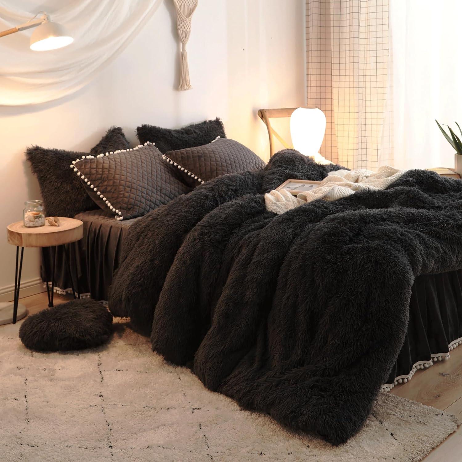 Plush Black Comforter Cover Queen Set, Soft Faux Fur Fluffy Black Bedding Queen Set 3 Pieces (1 Fuzzy Duvet Cover + 2 Furry Pillow Cases) Shaggy Bed Set, Zipper Closure