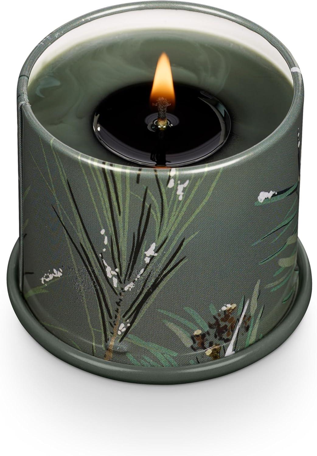 ILLUME Noble Holiday Balsam & Cedar Large Crackle Glass Candle