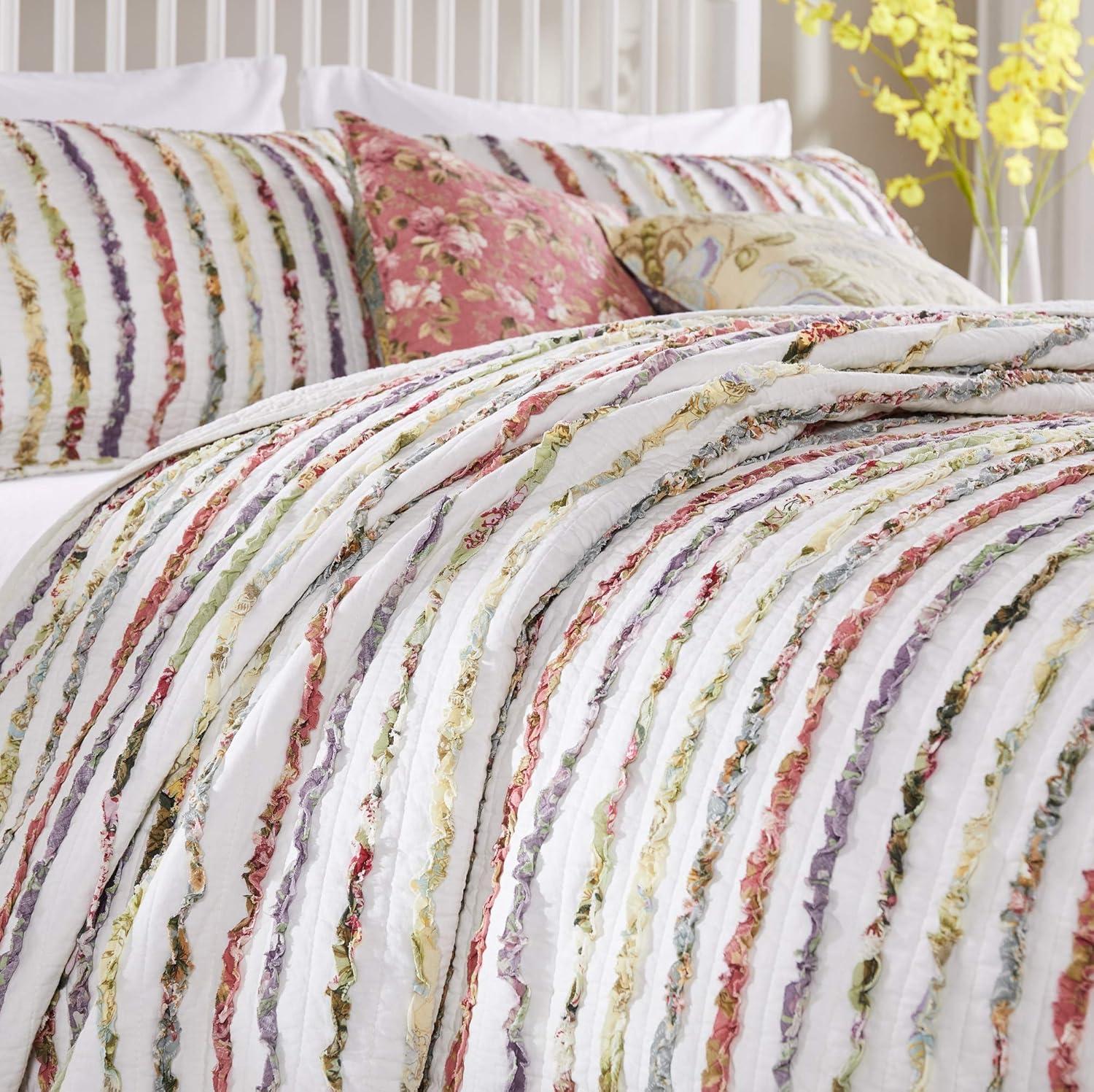 Dansereau Cotton Reversible Quilt Set