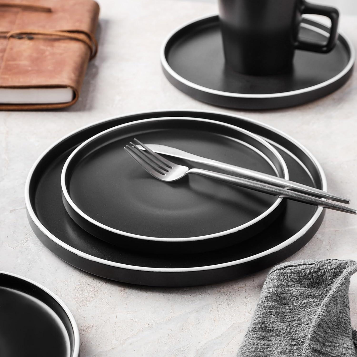 Black and White Ceramic 32-Piece Dinnerware Set