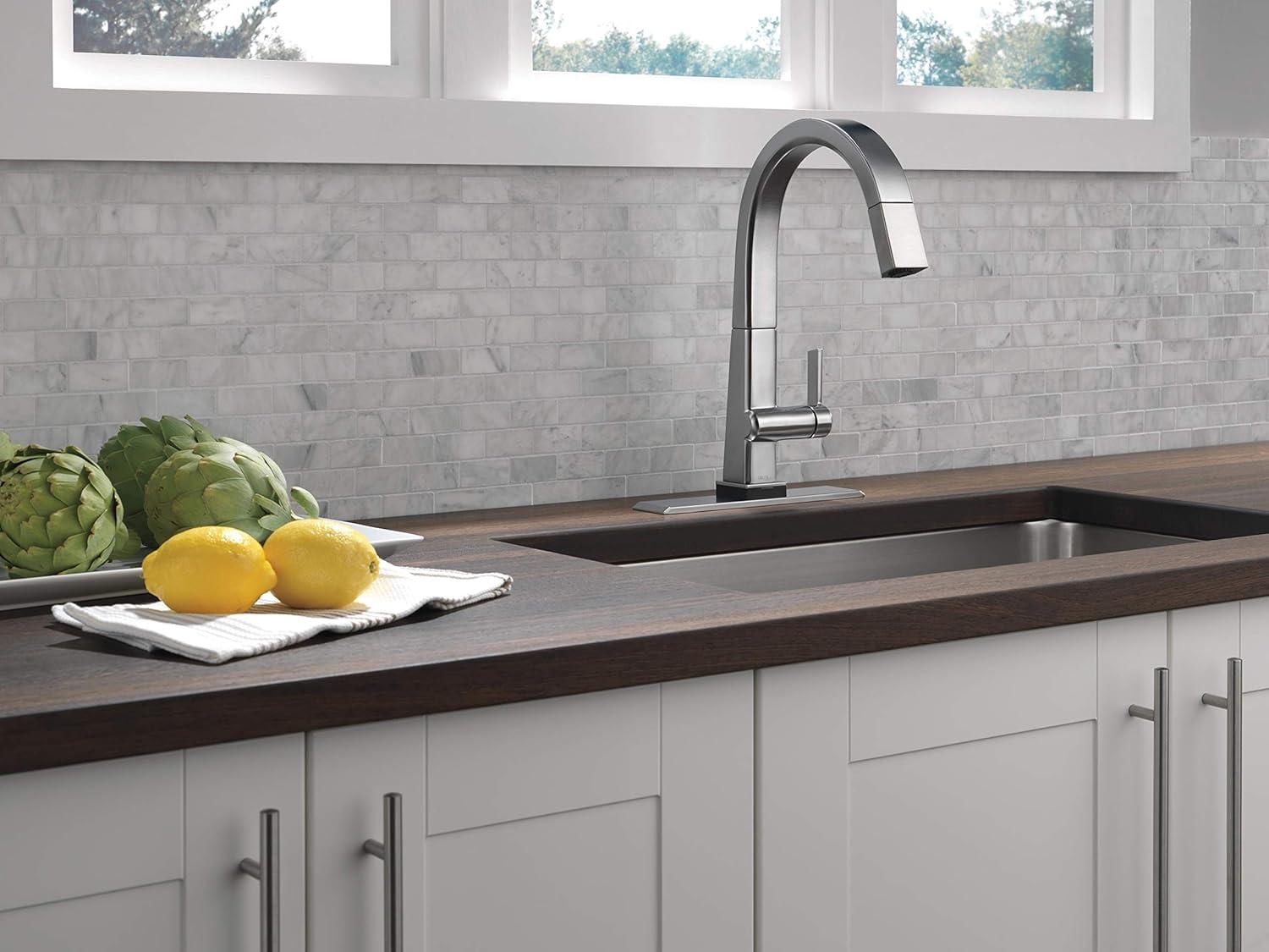 Pivotal Pull Down Touch Single Handle Kitchen Faucet with Touch20 Technology