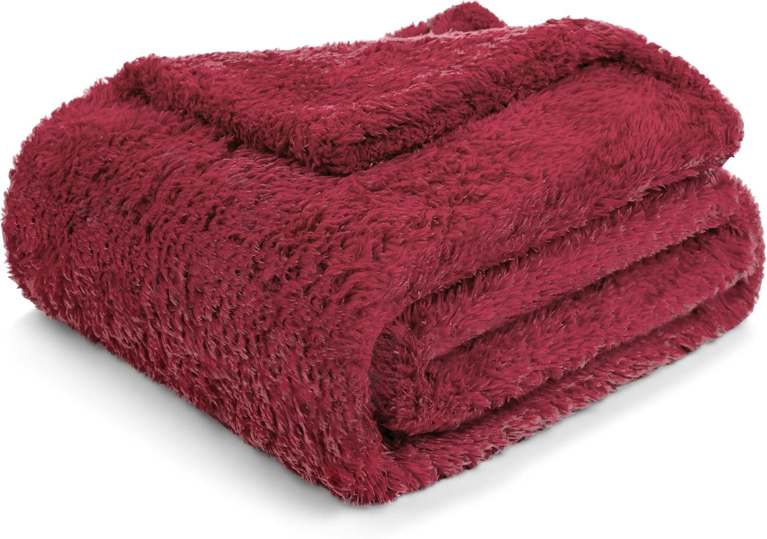 PAVILIA Plush Throw Blanket for Couch Bed, Faux Shearling Blanket and Throw for Sofa Home Decor