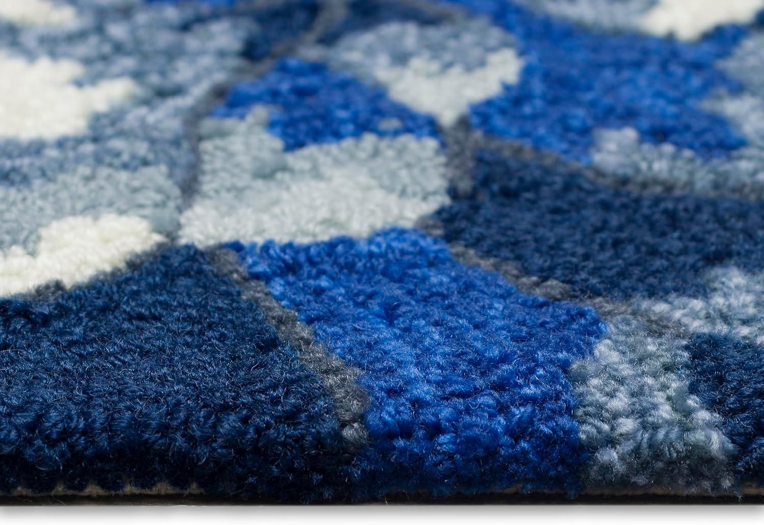 Liora Manne Frontporch Mum Indoor/Outdoor Rug Blue 2' x 3'