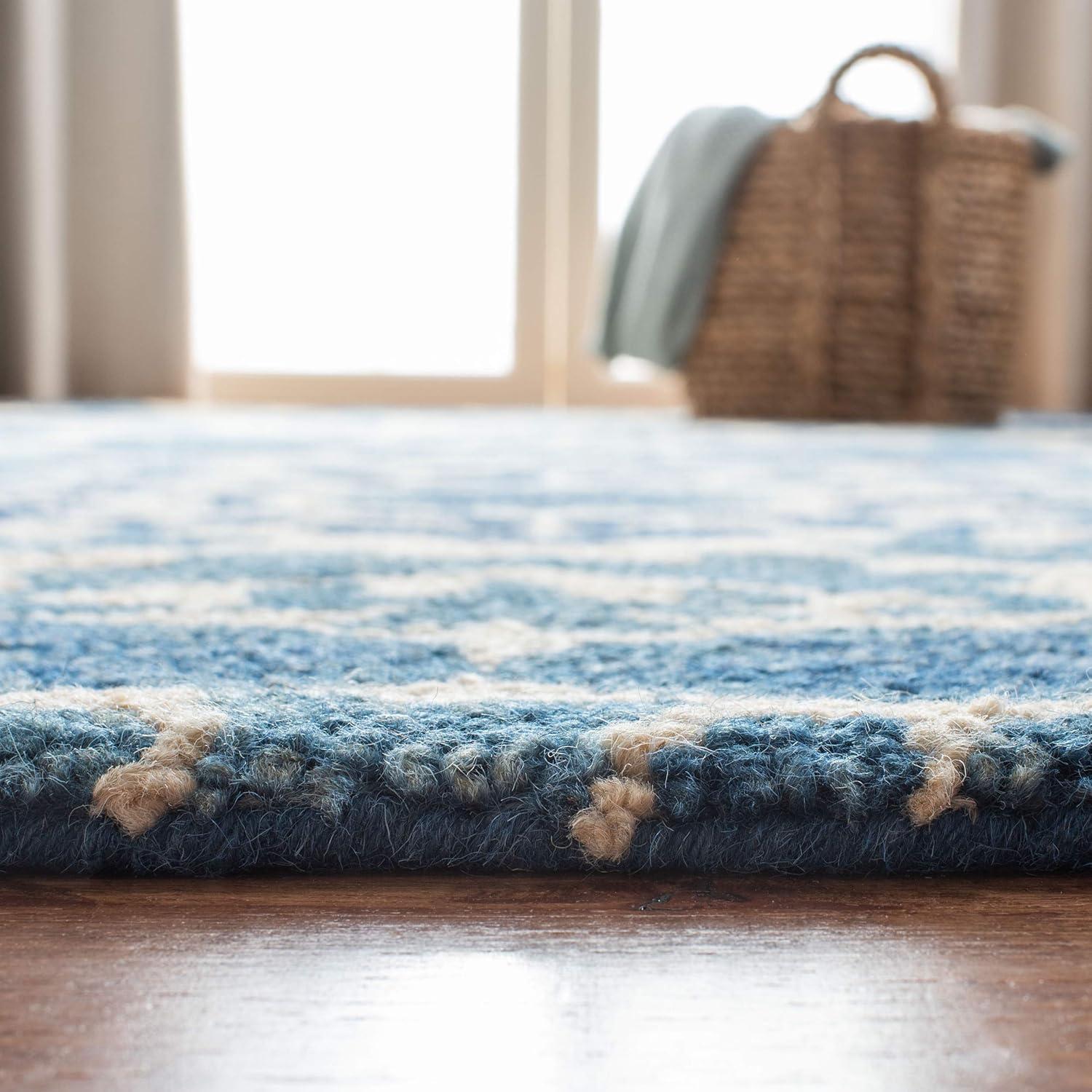 Roslyn ROS525 Hand Tufted Area Rug - Blue/Ivory - 4'x6' - Safavieh.