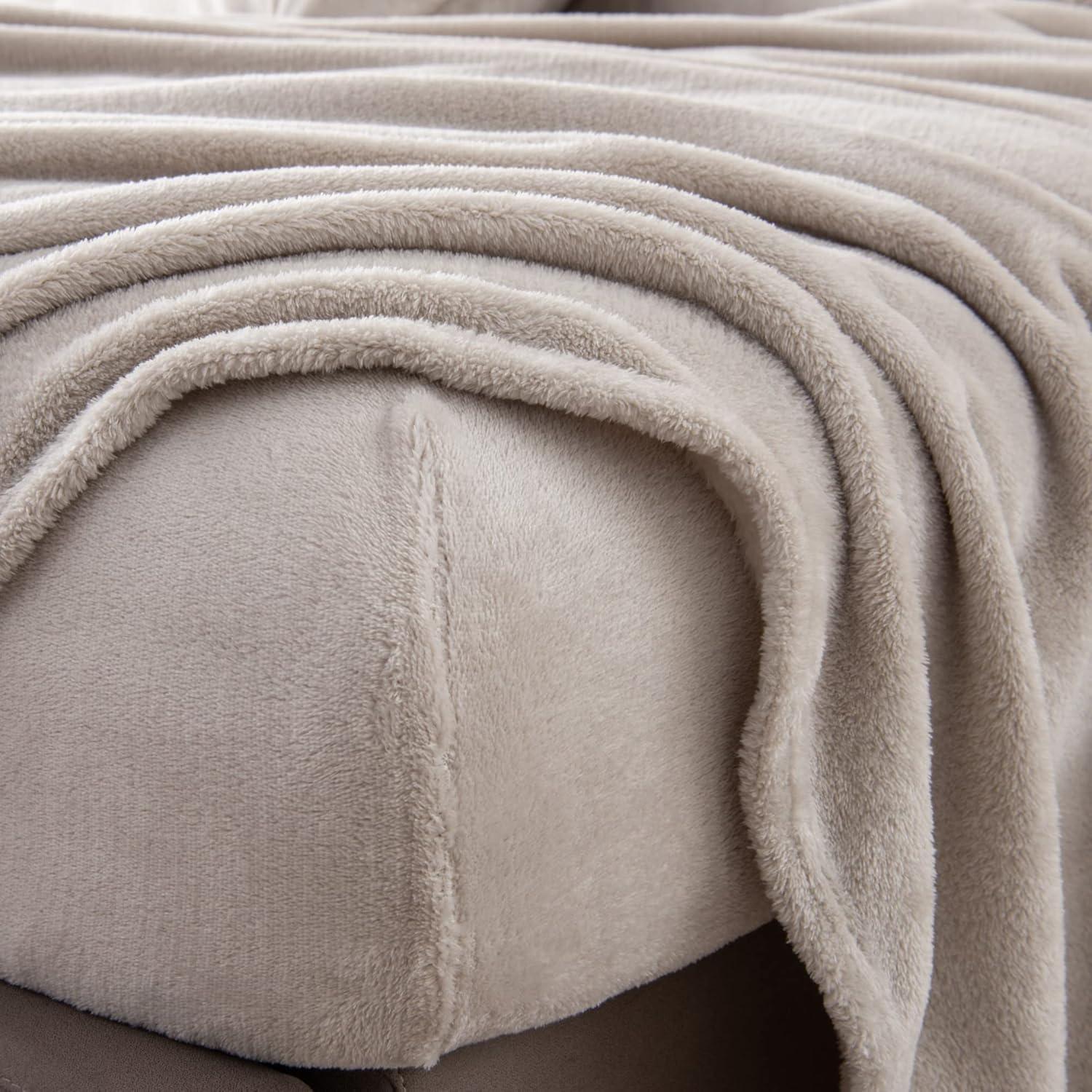 FreshFolds Ultra Soft Micro Plush Velvet Solid Sheet Sets