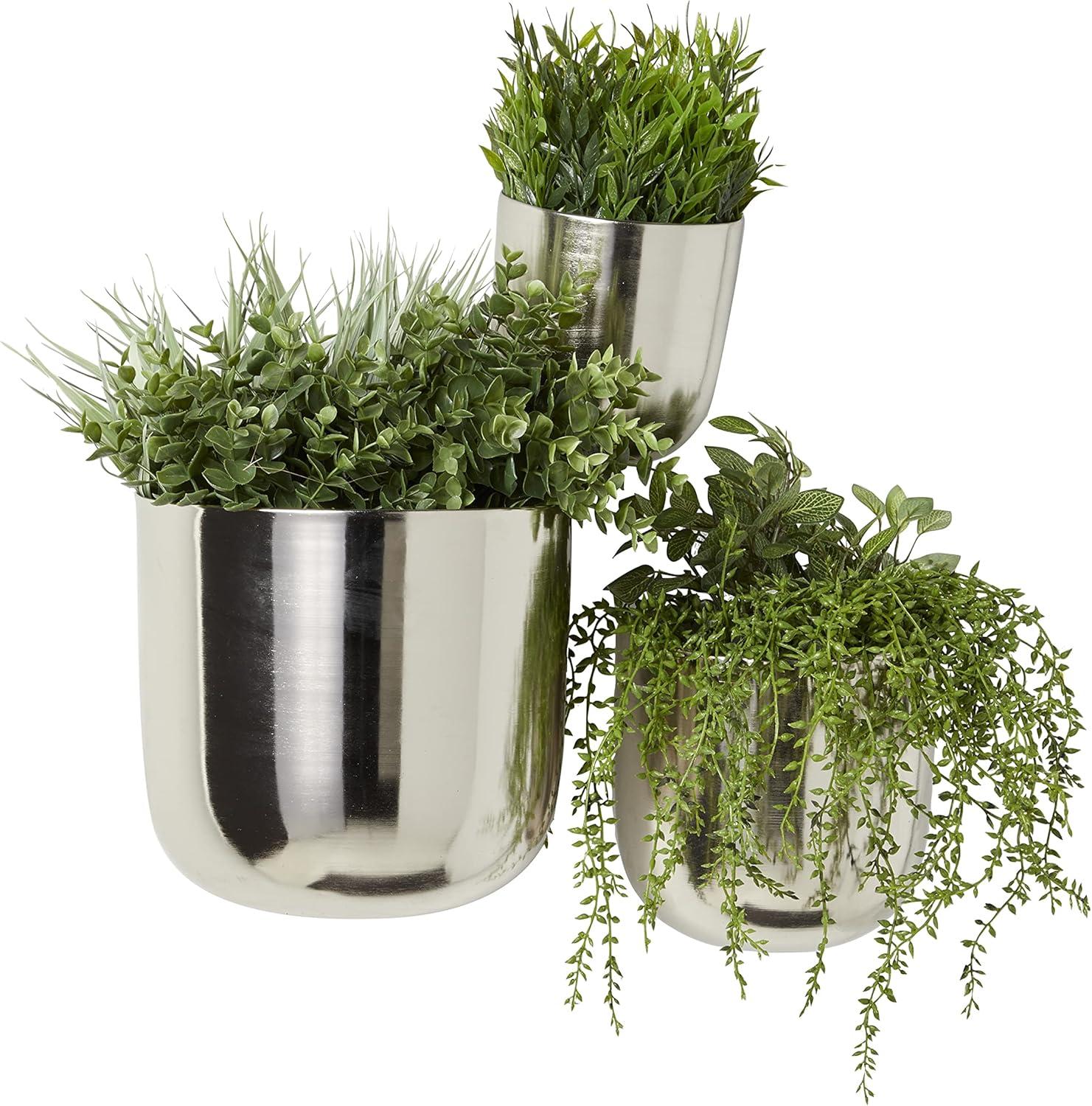 DecMode 9", 7", 6"H Round Silver Metal Indoor Outdoor Floating Wall Planter (3 Count)