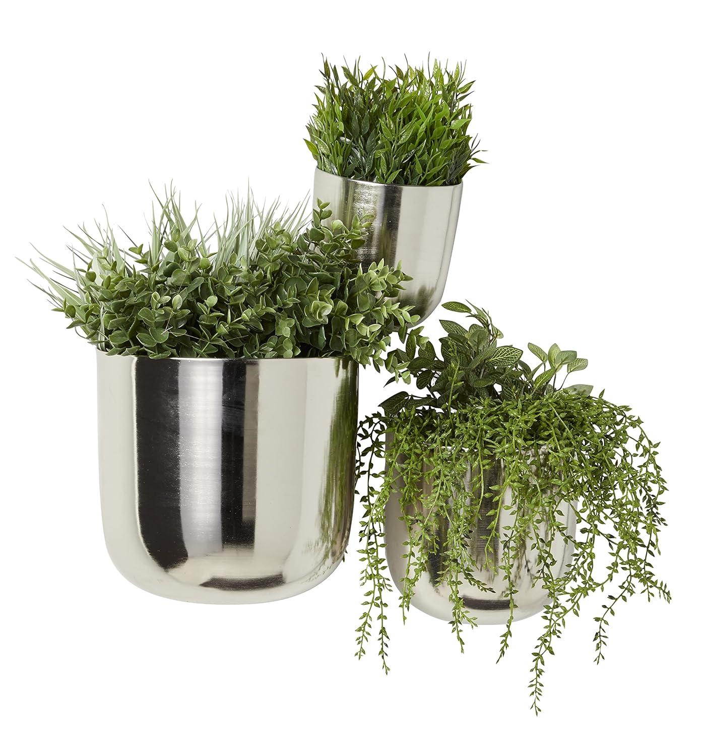 DecMode 9", 7", 6"H Round Silver Metal Indoor Outdoor Floating Wall Planter (3 Count)